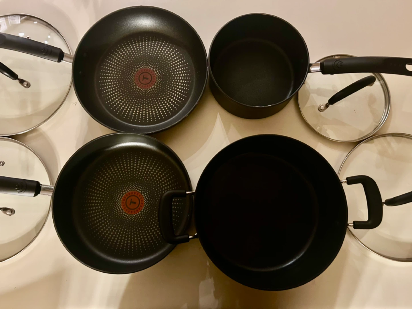 Like New! 8 piece T-fal Black Cookware Set - photo 2