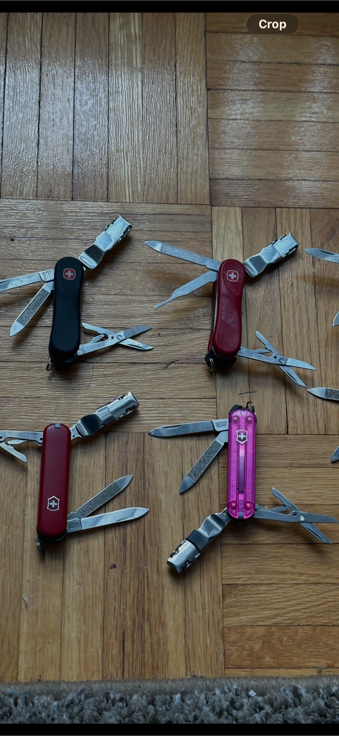 4 Victorinox Swiss Army 1 for 25$. 4 for 80