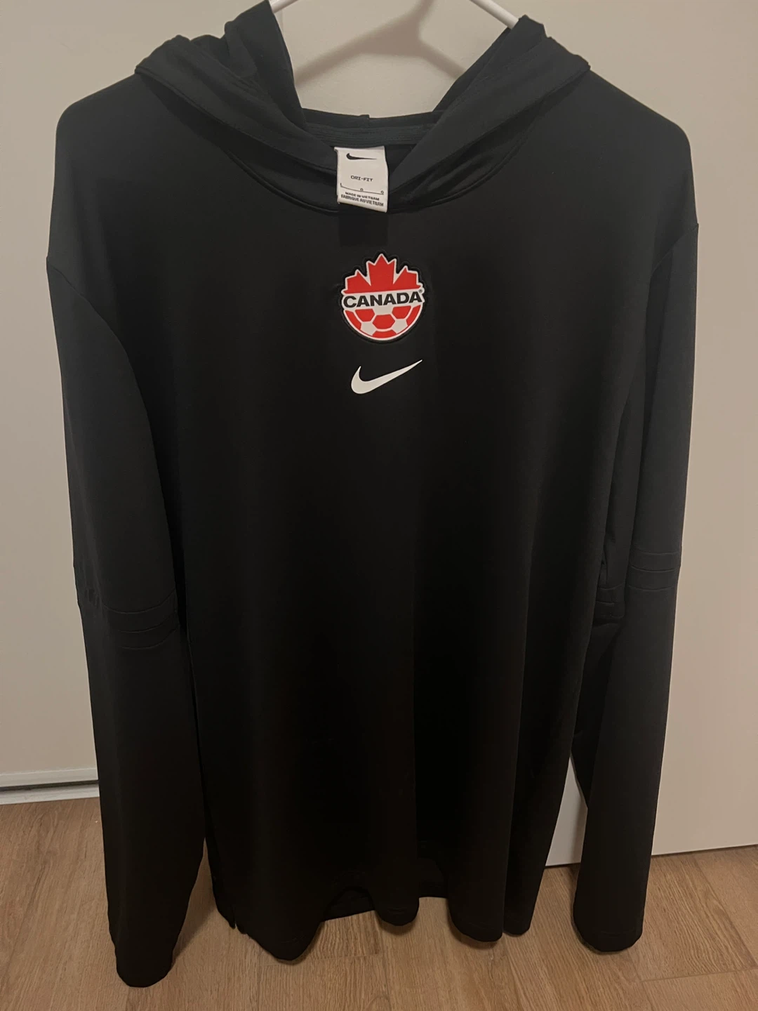 Nike DRI-FIT Canada Soccer Player Hoodie - L Size