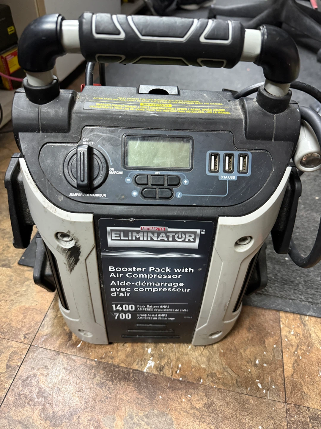 MotoMaster Eliminator Booster Pack with Air Compressor - photo 3