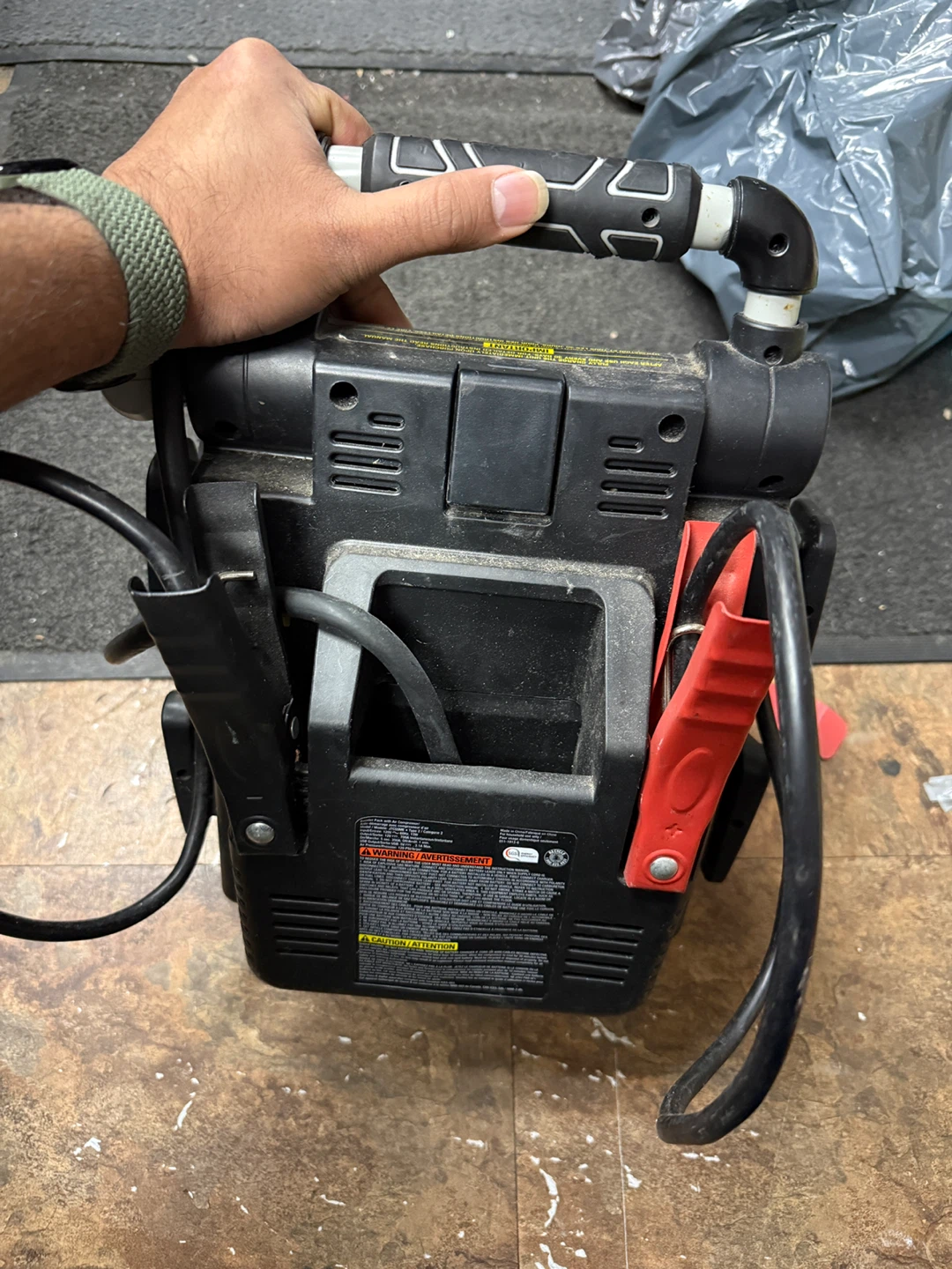 MotoMaster Eliminator Booster Pack with Air Compressor - photo 2
