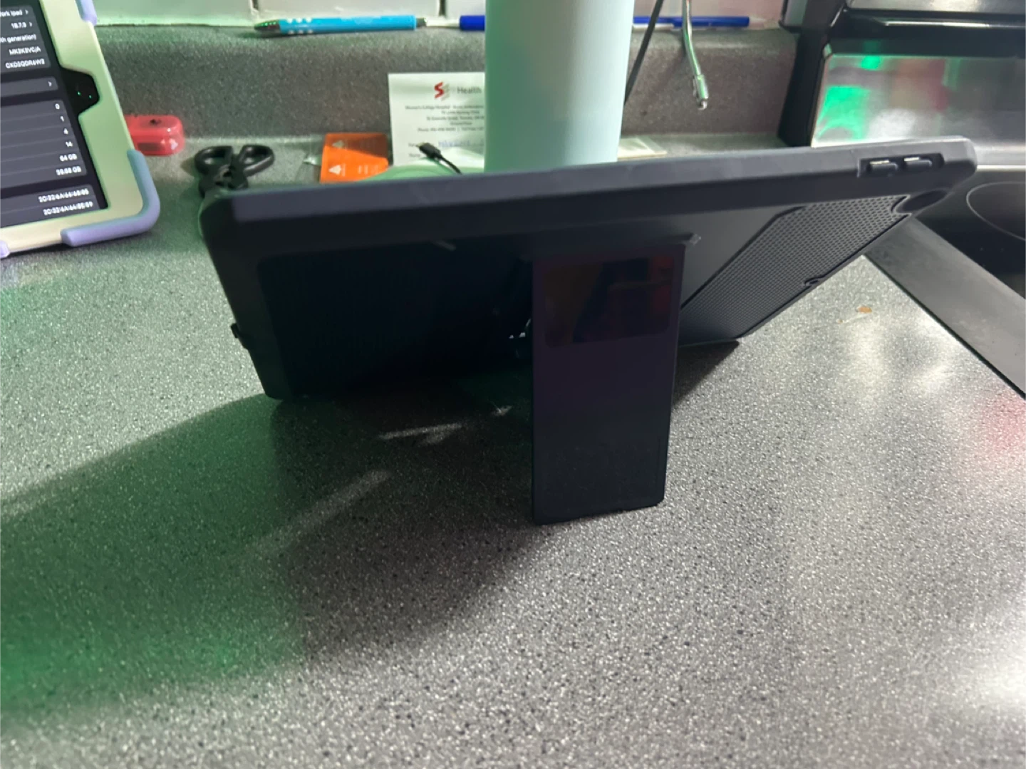 Black iPad Case with Stand 9th generation - photo 4