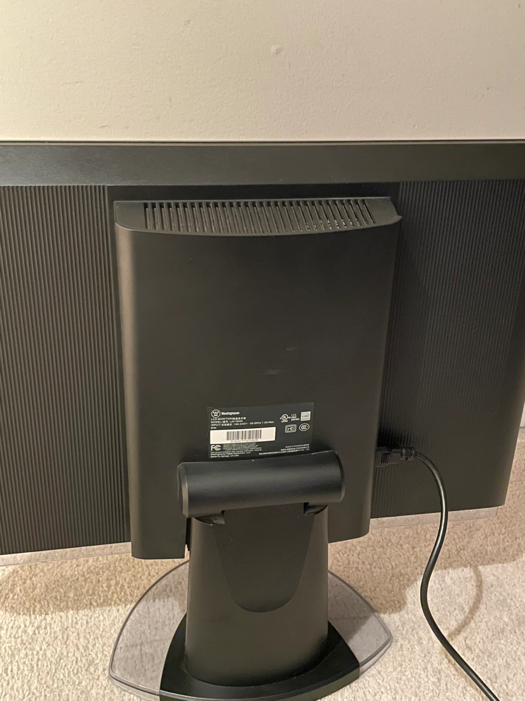 Westinghouse L2410NM LCD Monitor - photo 5