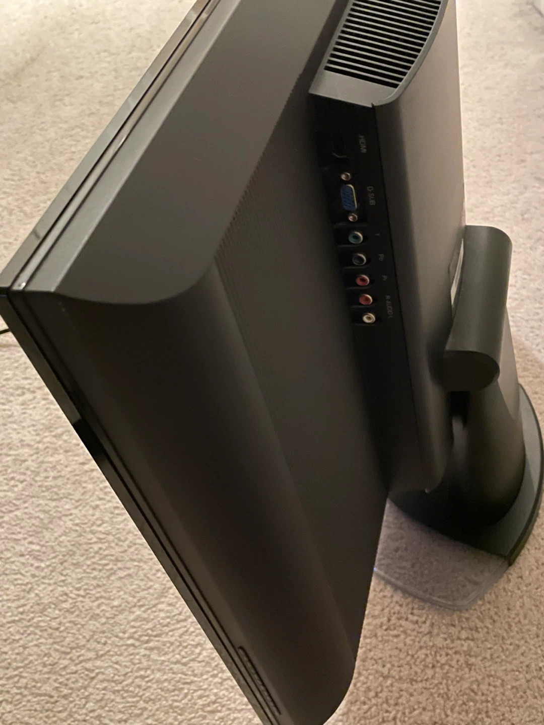 Westinghouse L2410NM LCD Monitor - photo 2