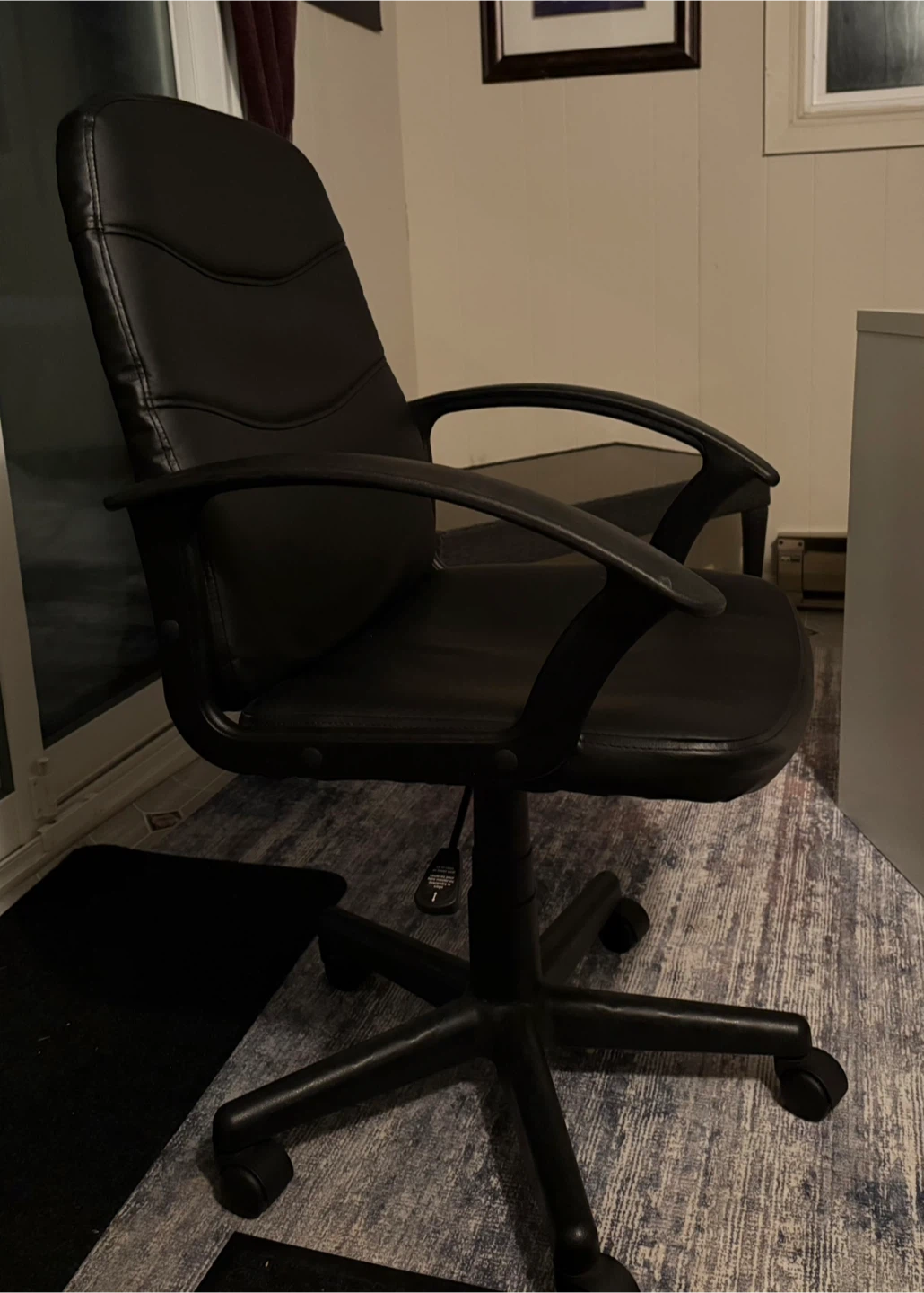 Black Office Chair - photo 3