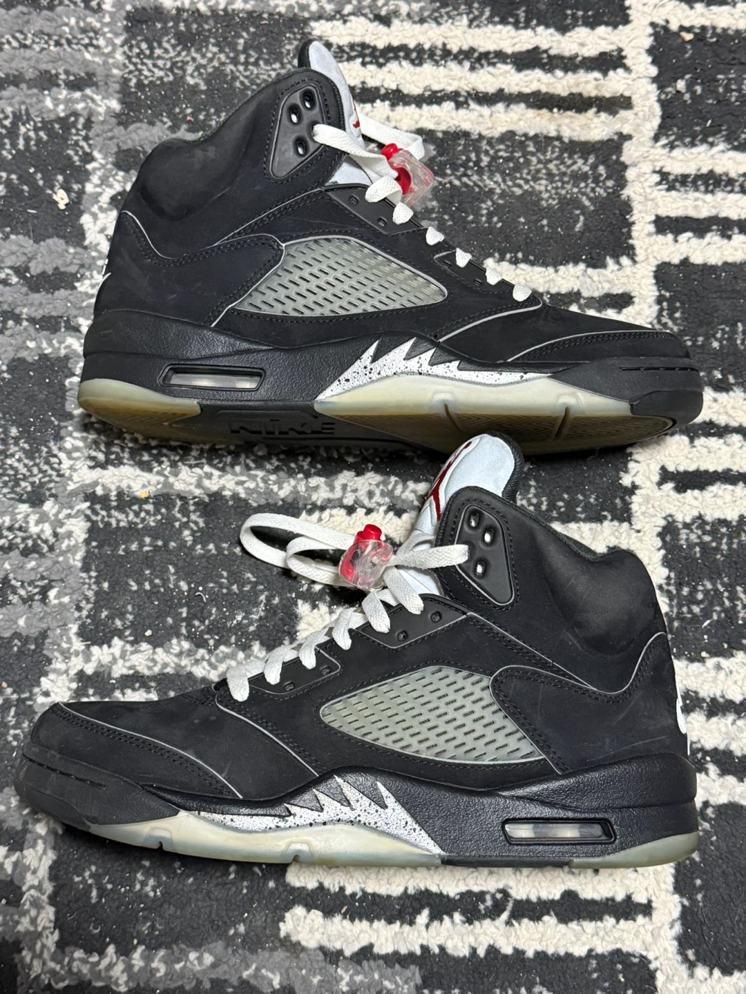 Jordan 5 Retro OG Black Metallic Reimagined Size 9 - photo 2