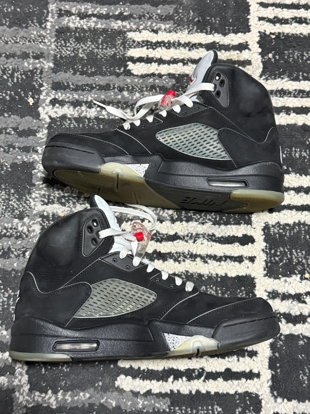 Jordan 5 Retro OG Black Metallic Reimagined Size 9 - photo 3