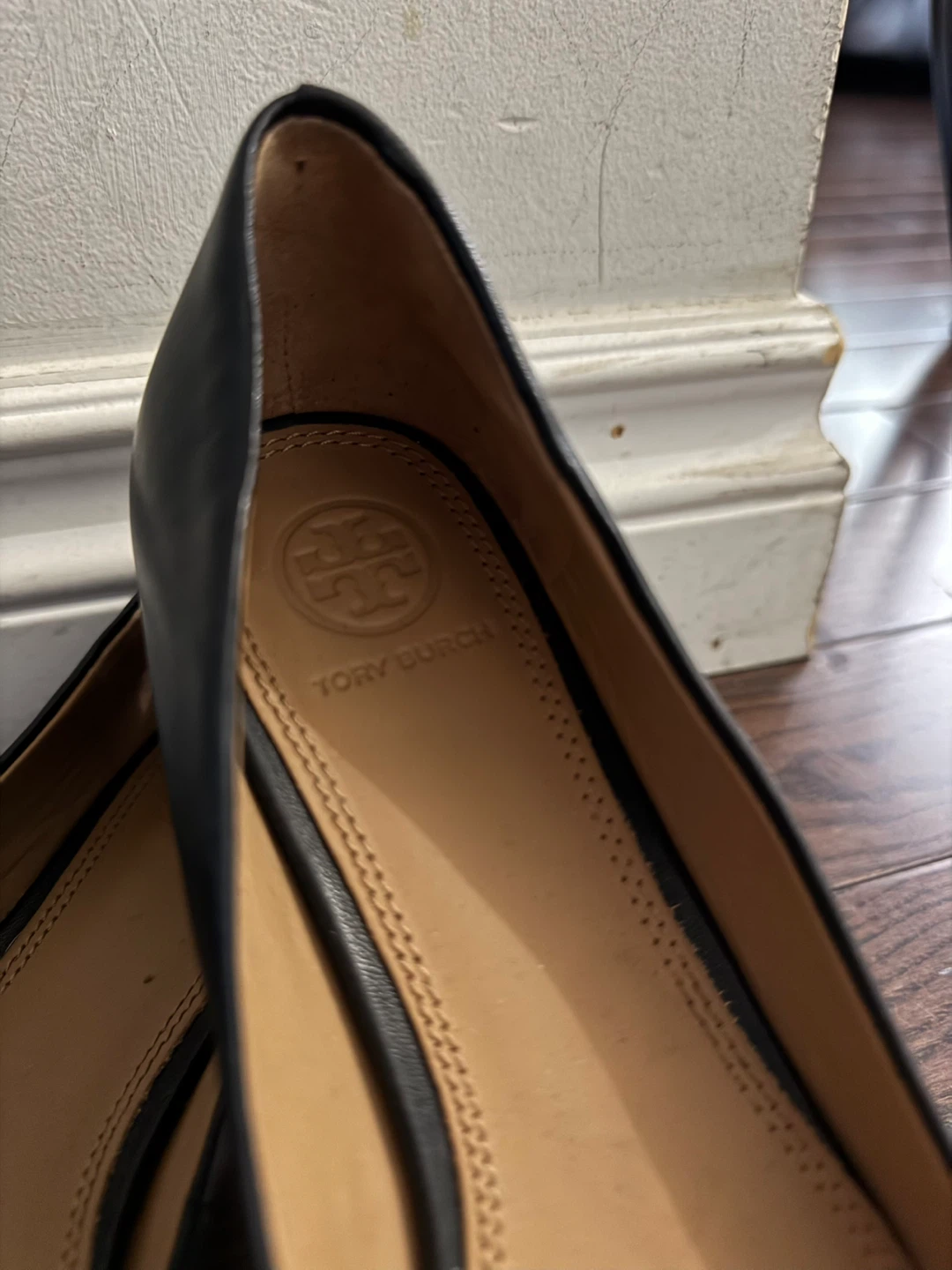 (Size 7) Tory Burch Black Leather Ballet Flats - photo 3