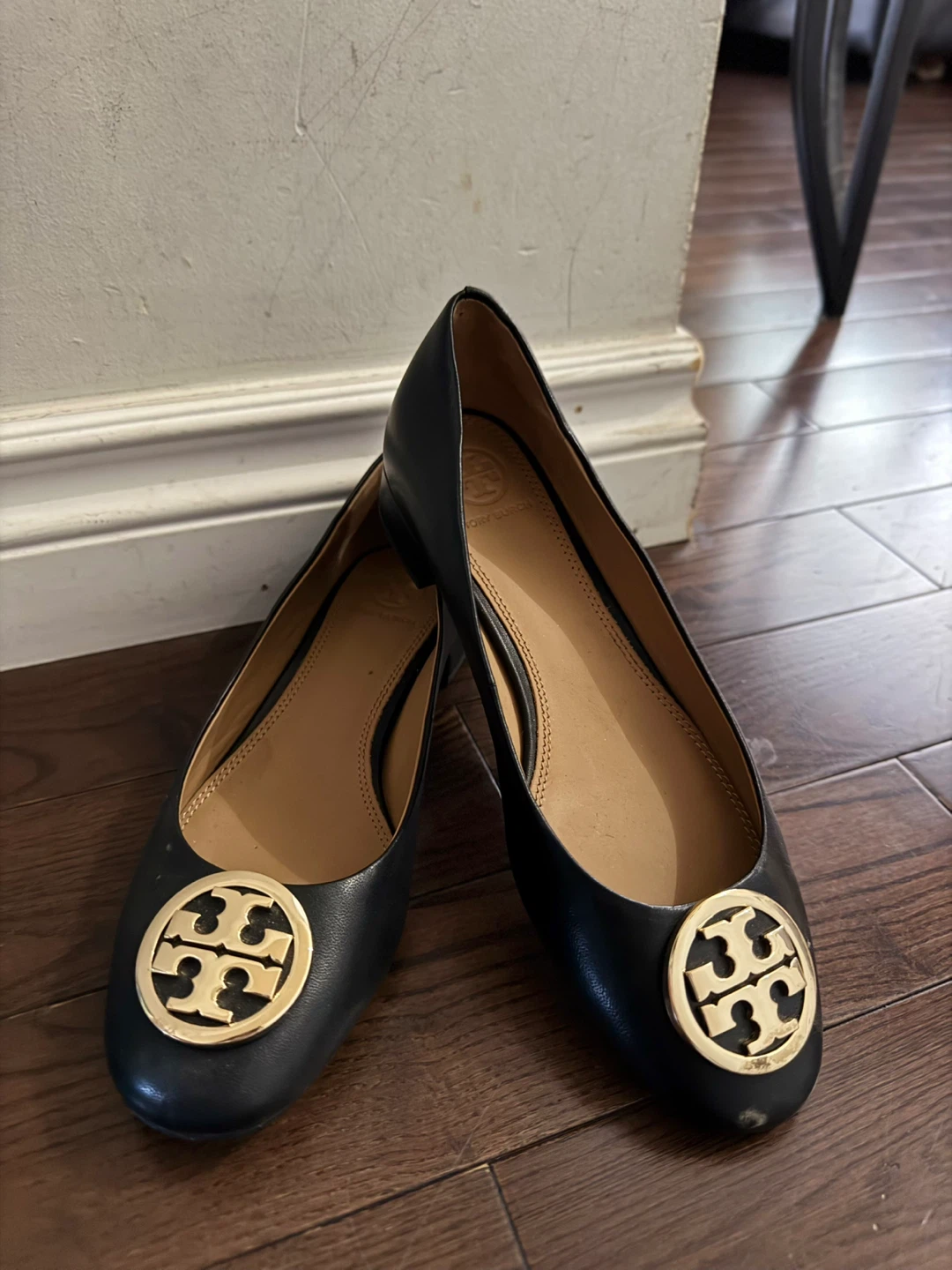 (Size 7) Tory Burch Black Leather Ballet Flats