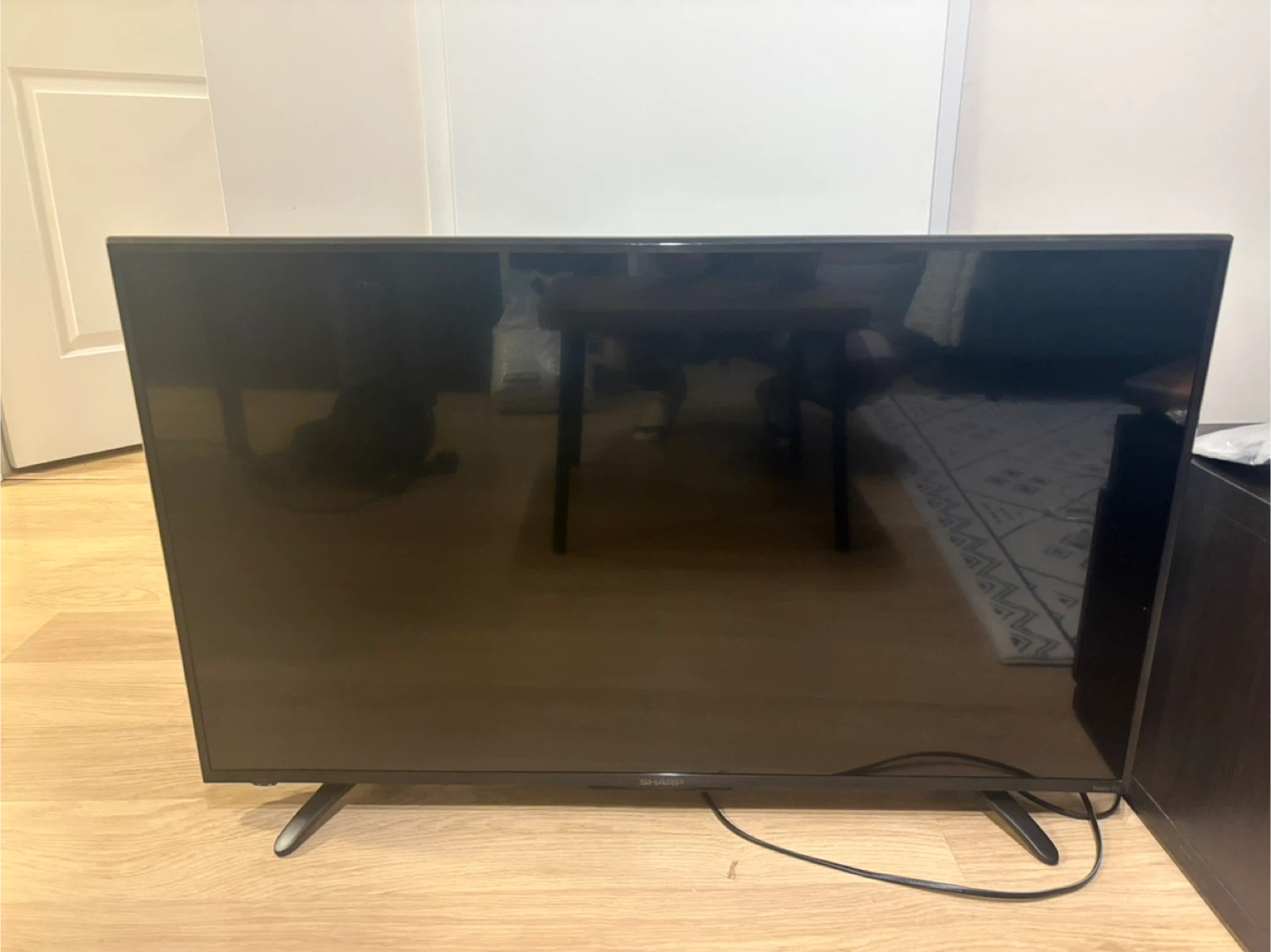 Sharp 43" 4K Ultra HD Roku Smart TV-LC-43LBU591C - photo 2