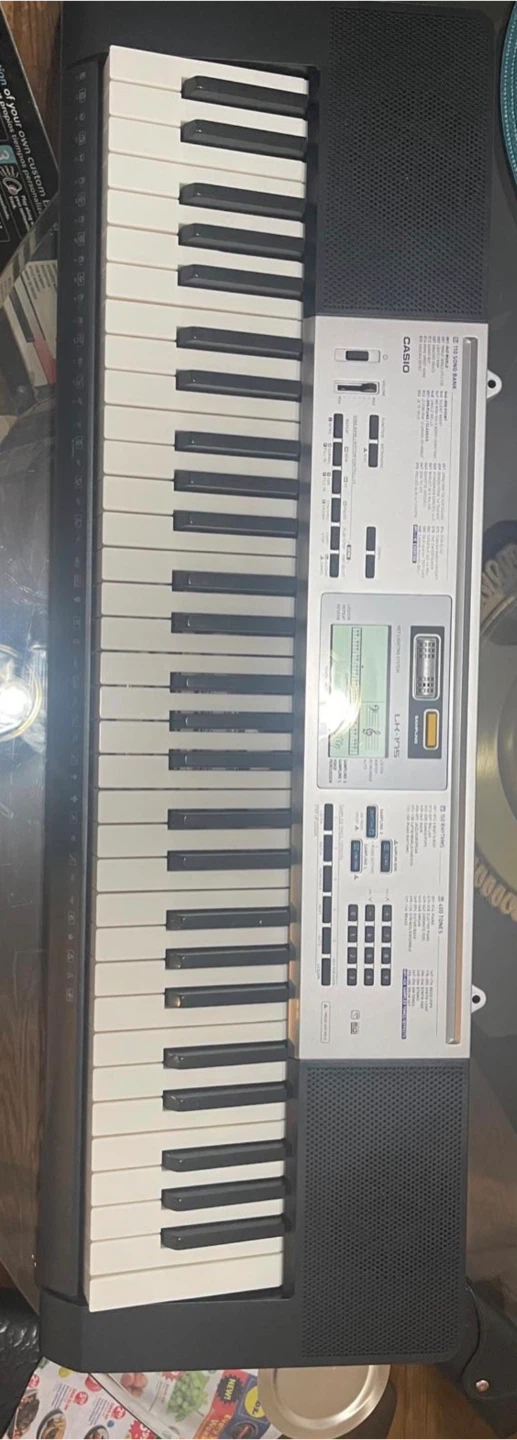 Casio LK-175 Key Lighting Keyboard w/ Box