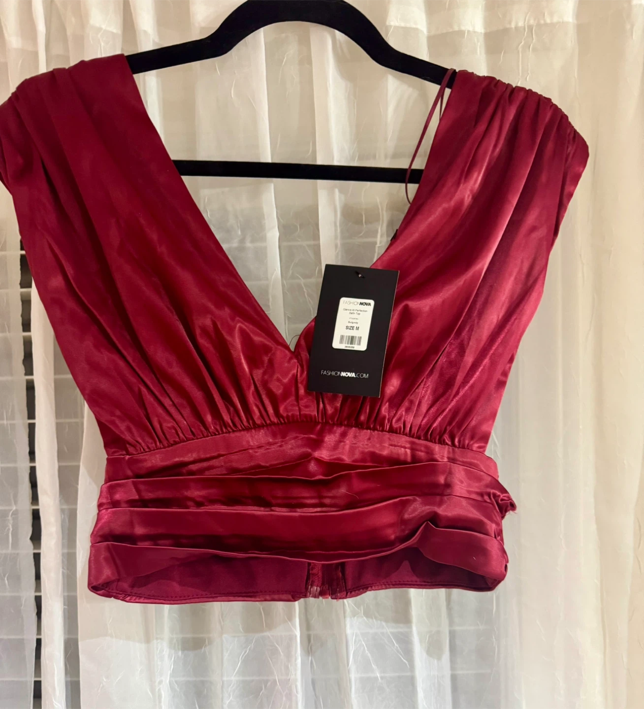 Fashion Nova 'Glance At Perfection' Top - Size M