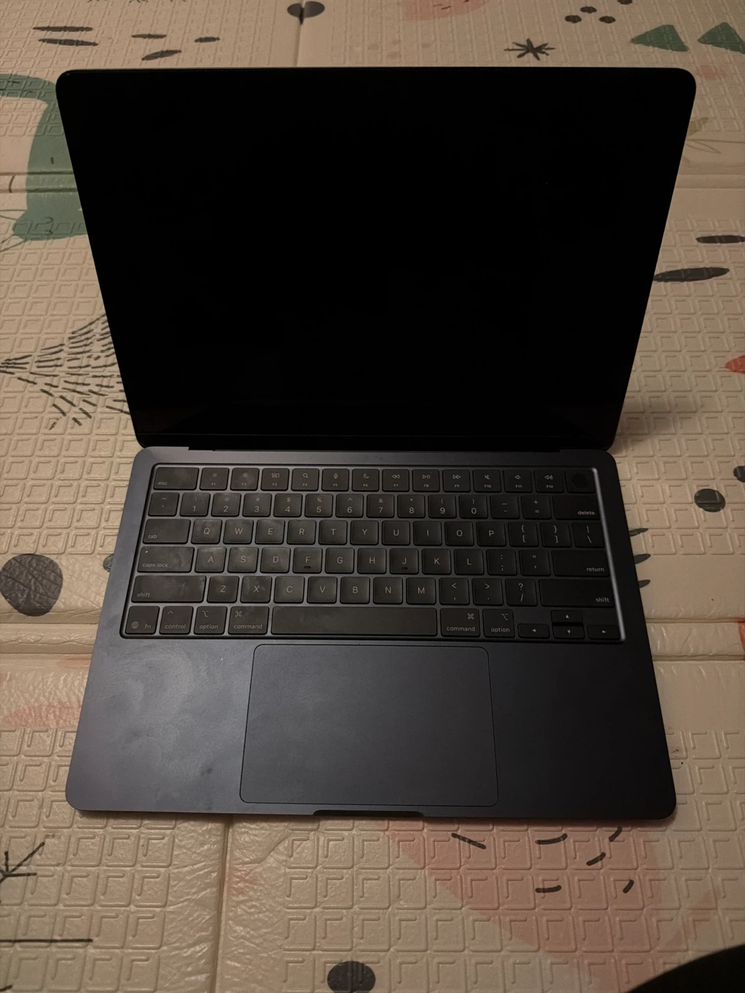 Apple MacBook Air 13.6" w/ Touch ID (2025) - photo 2