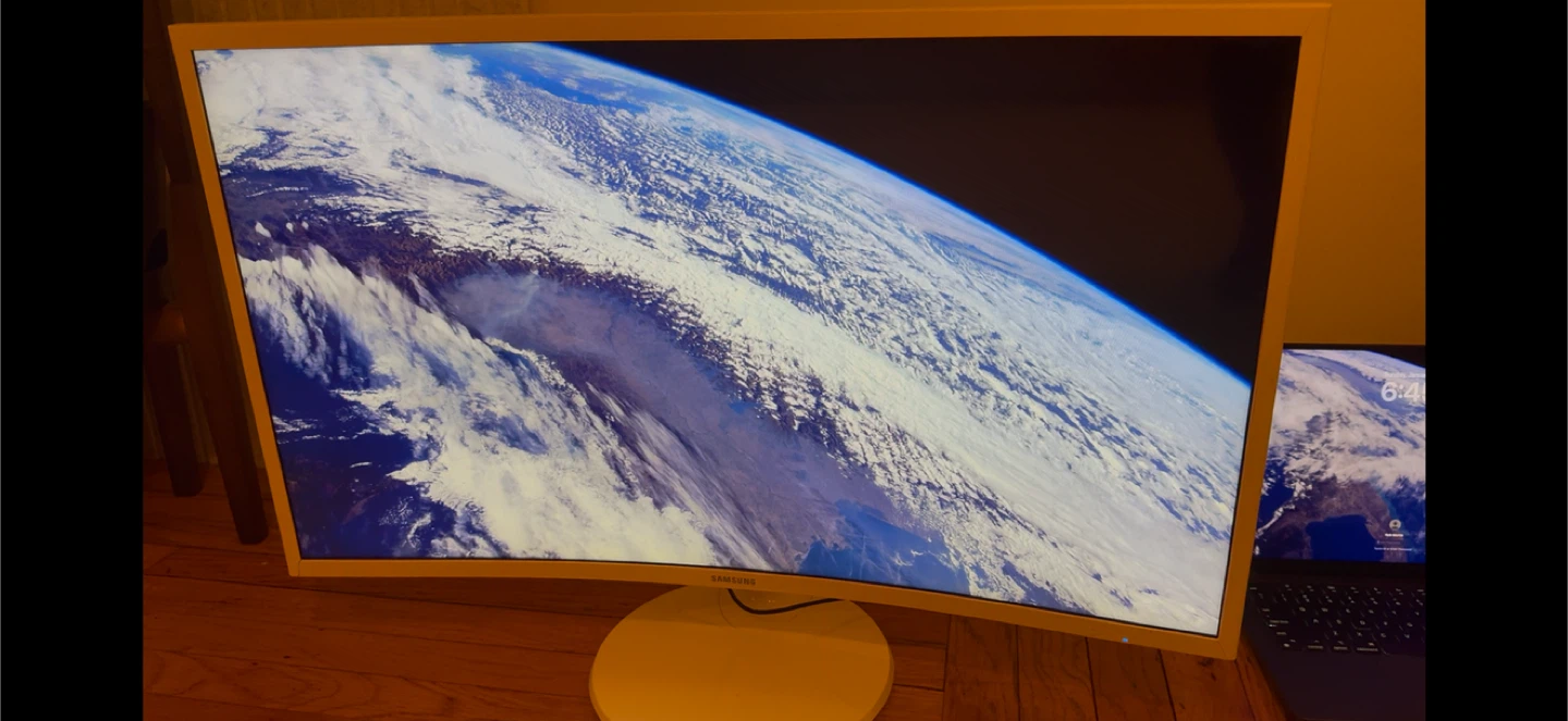 Samsung 32” Curved Monitor (1080p, HDMI/DP) - photo 2