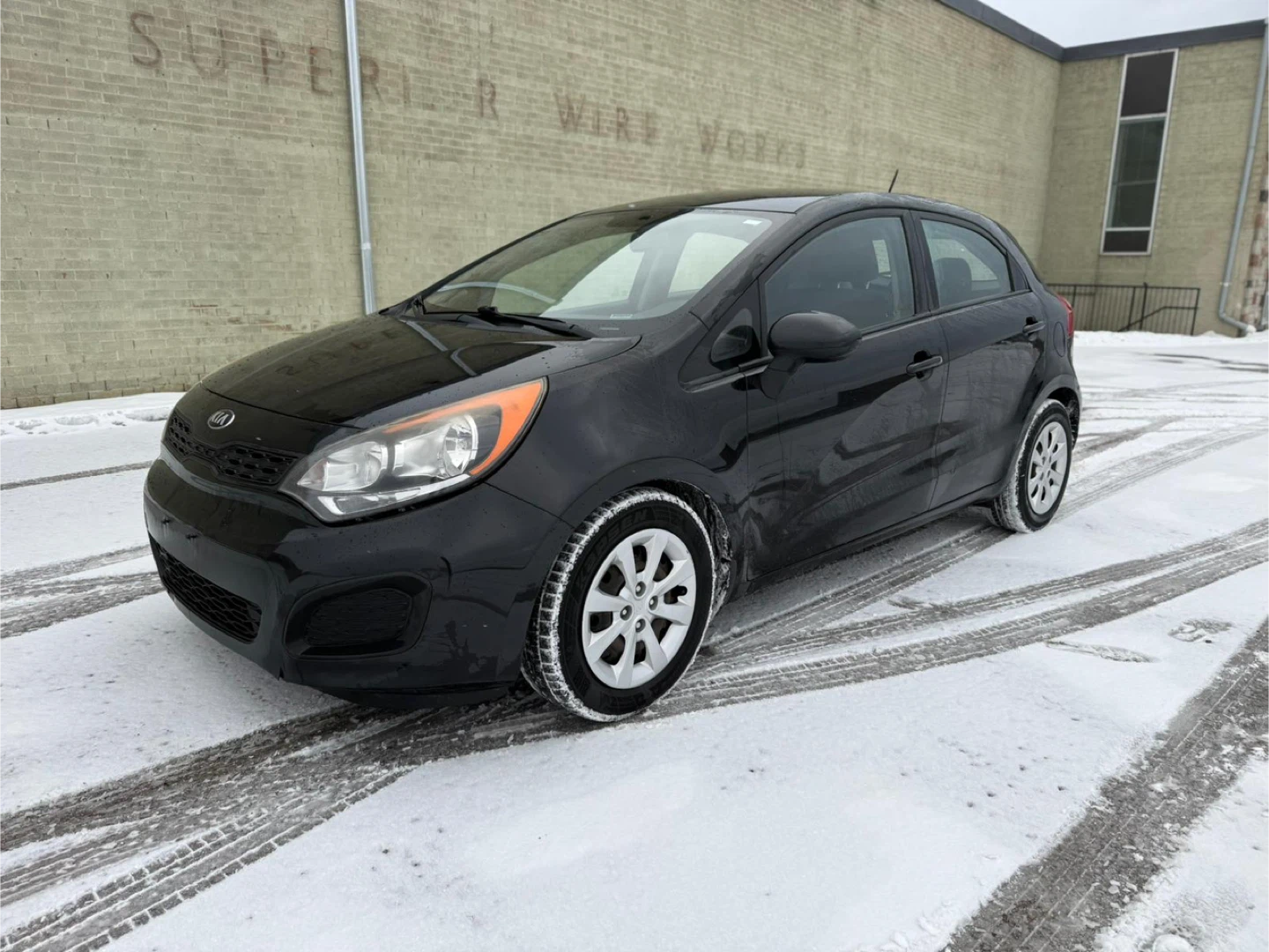 2014 KIA RIO 5-DOOR LX