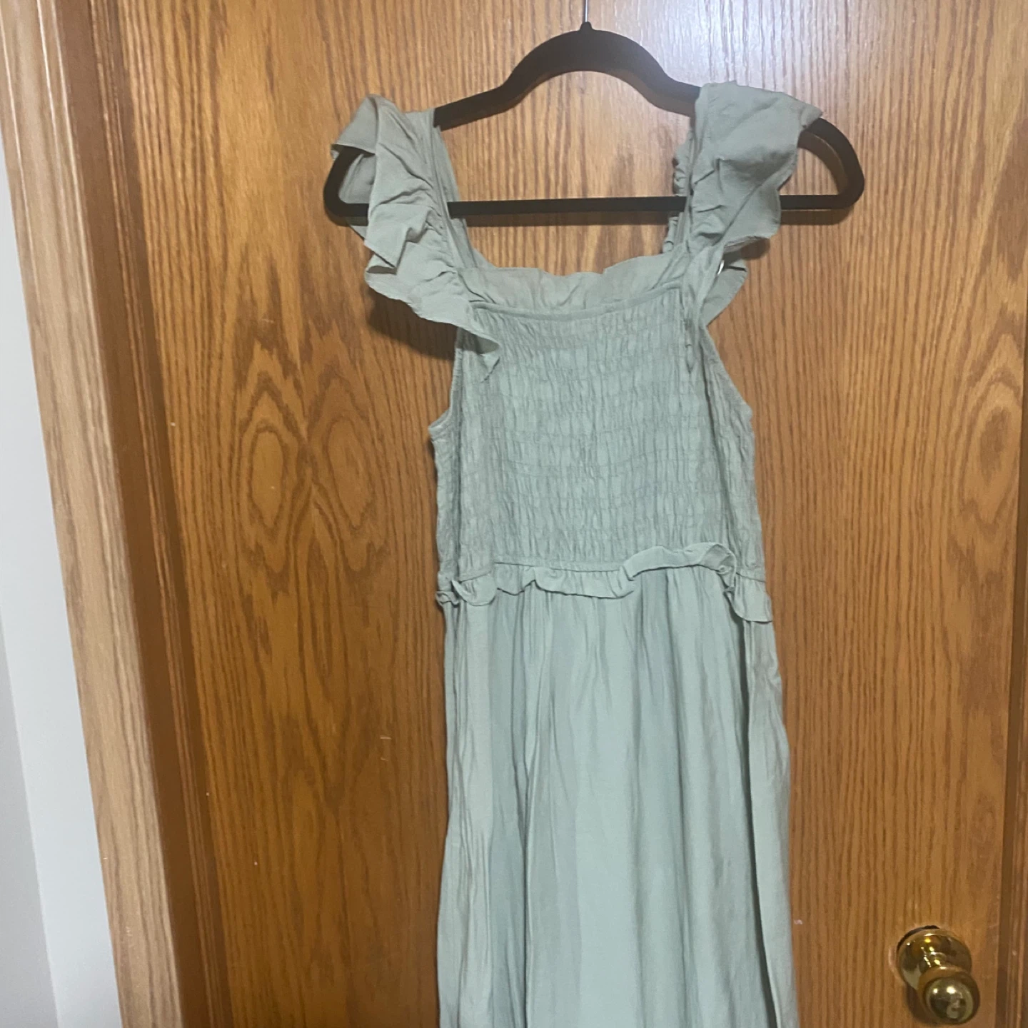 Beautiful sage green ruffle sleeve maxi dress - photo 3