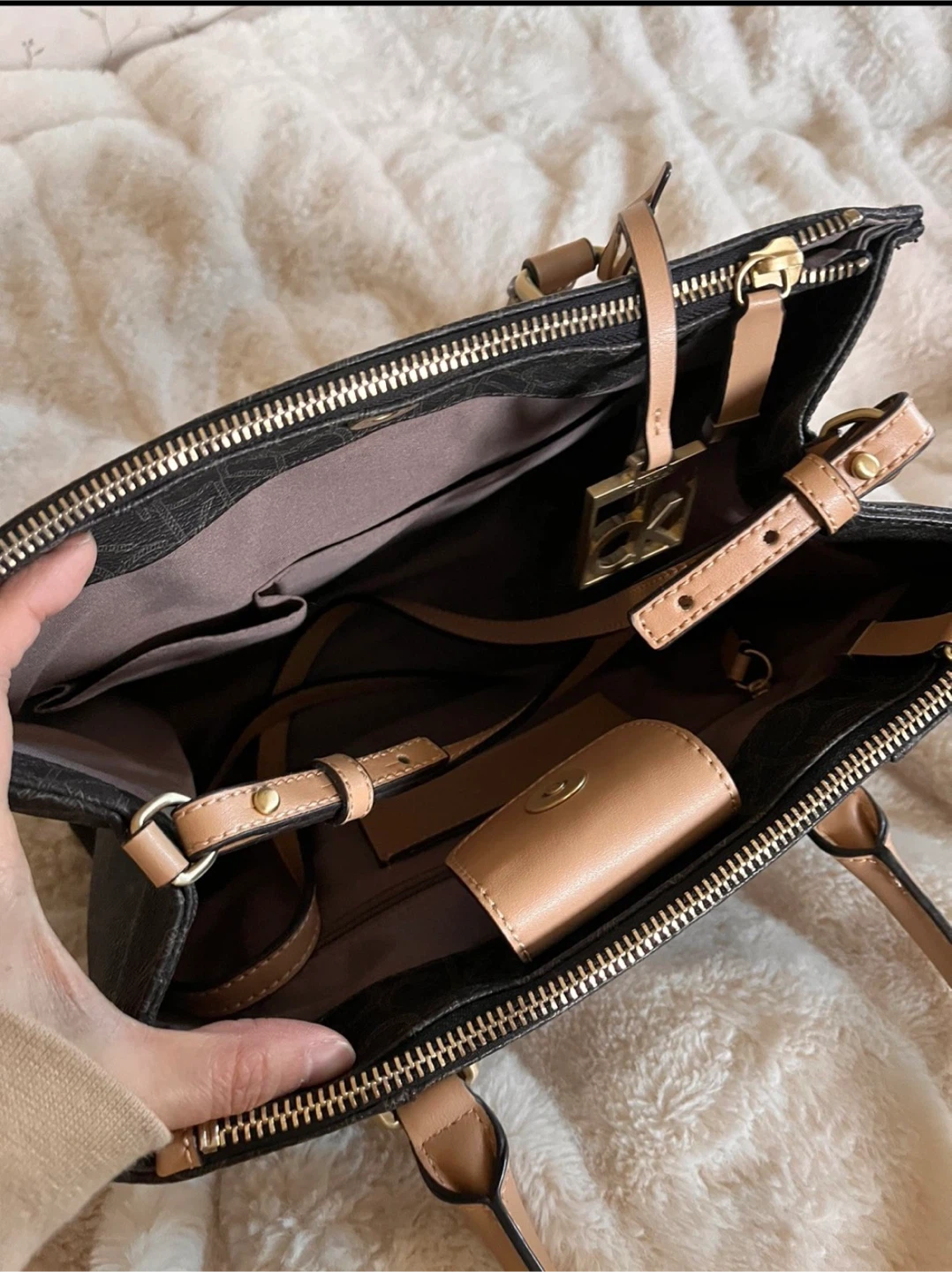 Calvin Klein Purse - photo 2