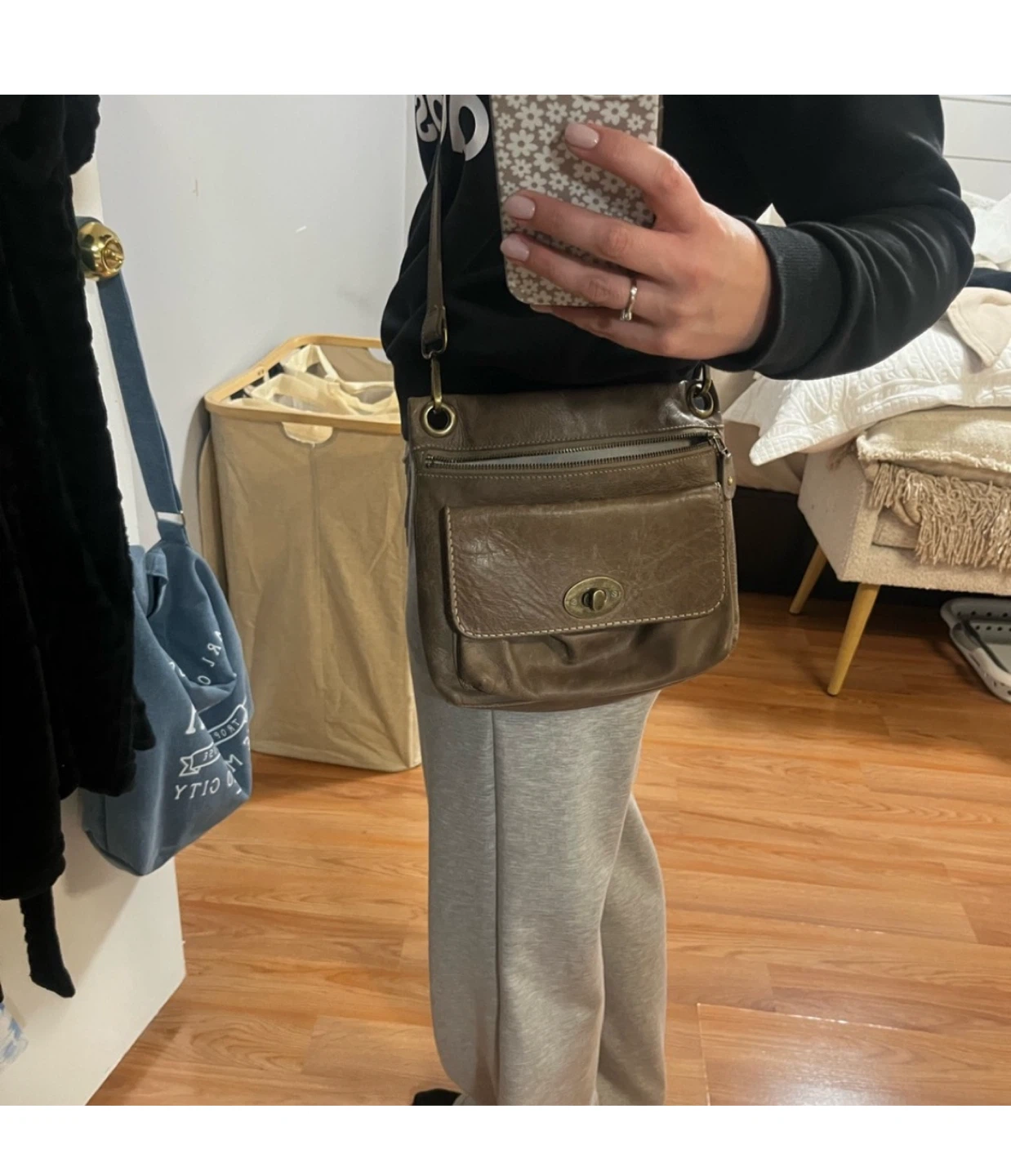 Roots Genuine Leather Crossbody Bag - photo 3