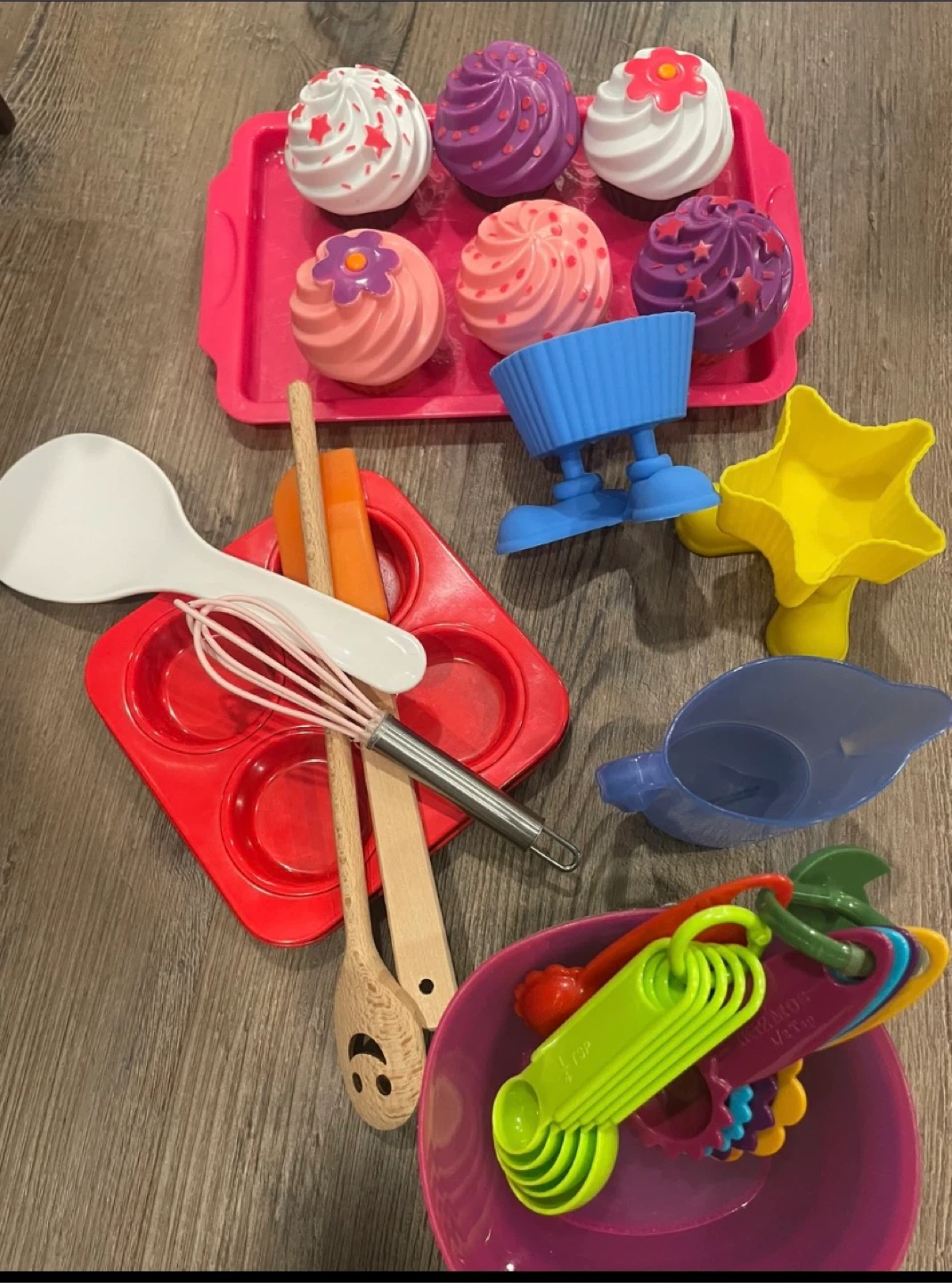 KidKraft Play Kitchen + Accessories - photo 2