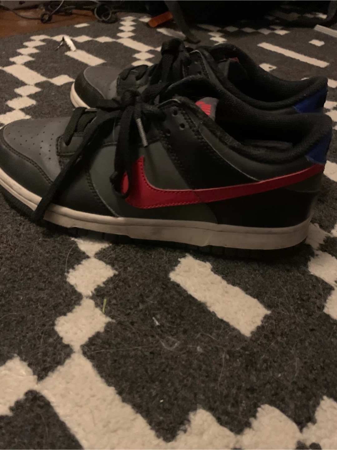 Nike Dunk Low Grey & Red