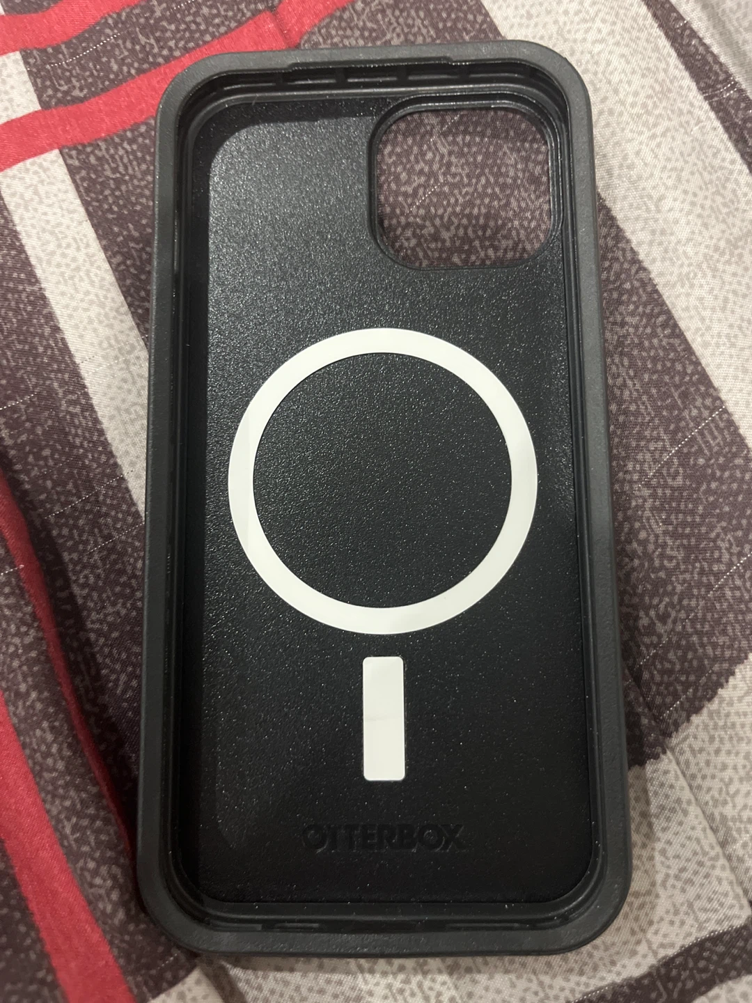 Otterbox iPhone 13 Case - Black - photo 2