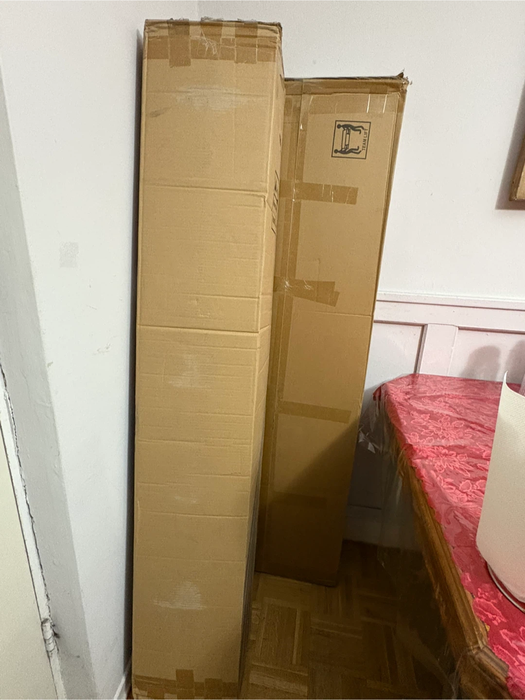 Queen Size Frame - New in Box! And Queen size mattress - photo 2