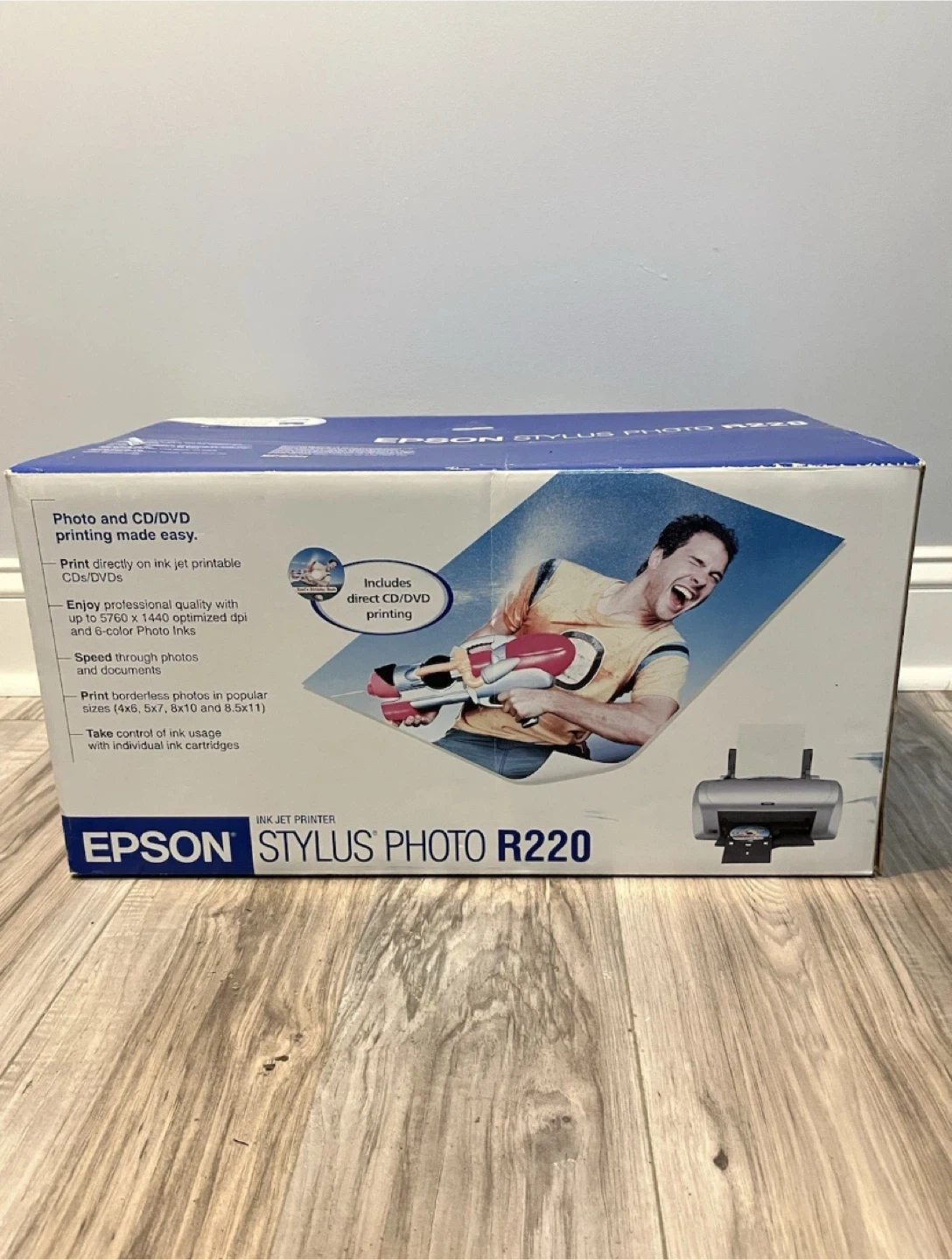 Brand New. Epson Stylus Photo R220 Inkjet Printer