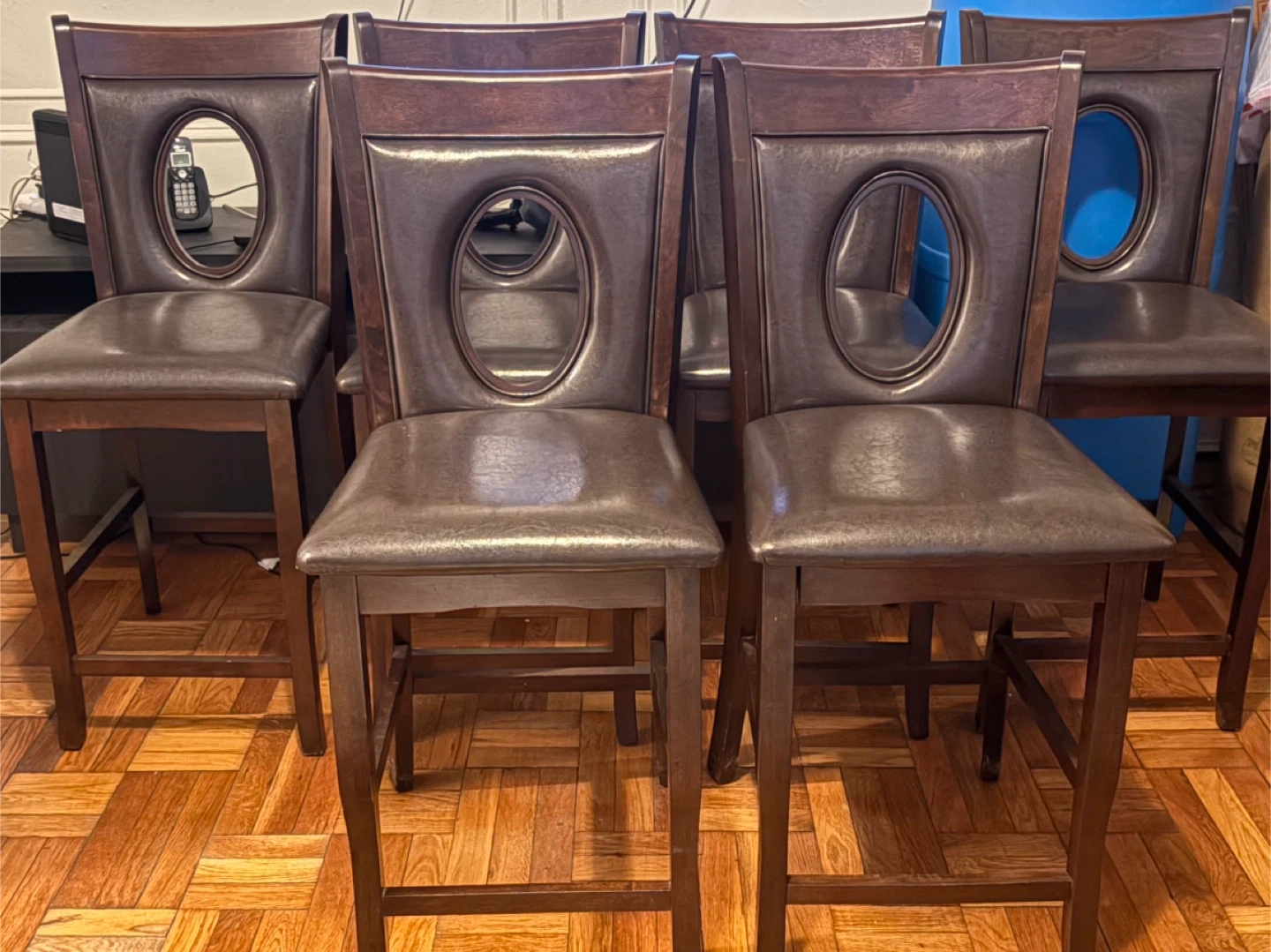 Dining Table Set (42"x68"x30")