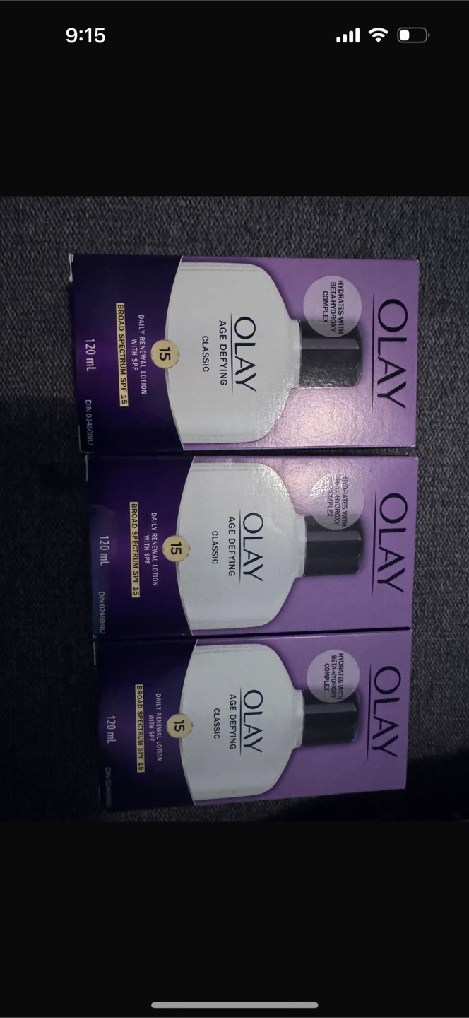 OLAY Age Defying Classic Daily Renewal Lotion SPF 15