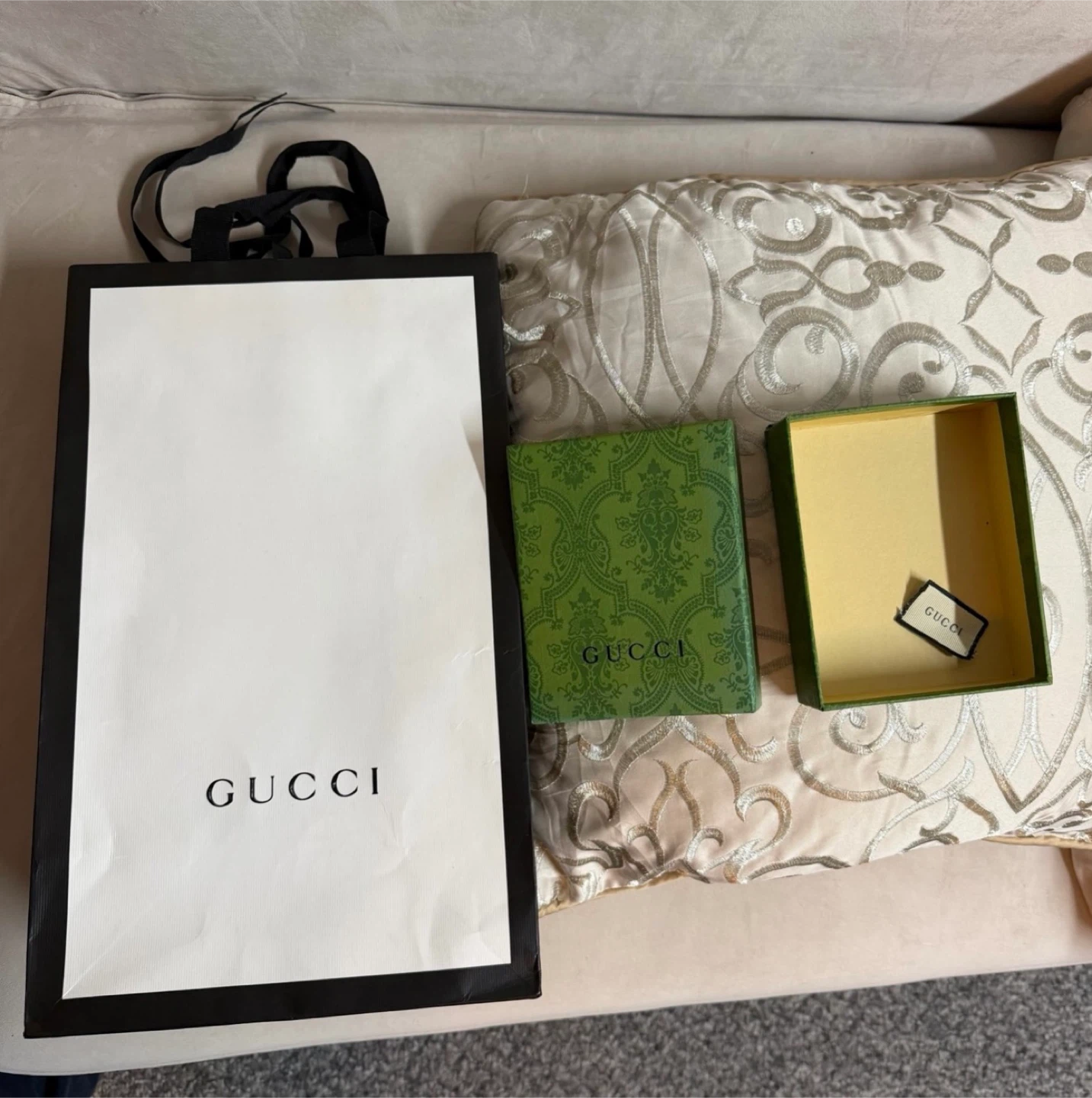 GUCCI Logo Shopping Tote Bag Empty Gift Bag . 15" x 9" x 6"