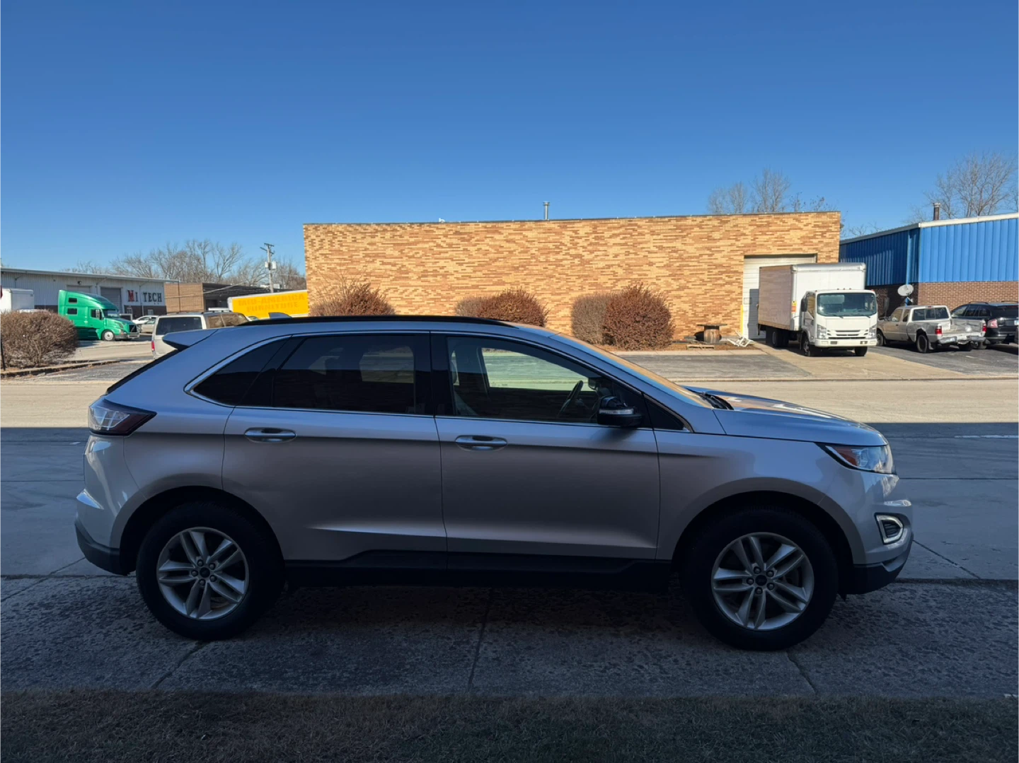 2017 Ford Edge SUV - photo 2