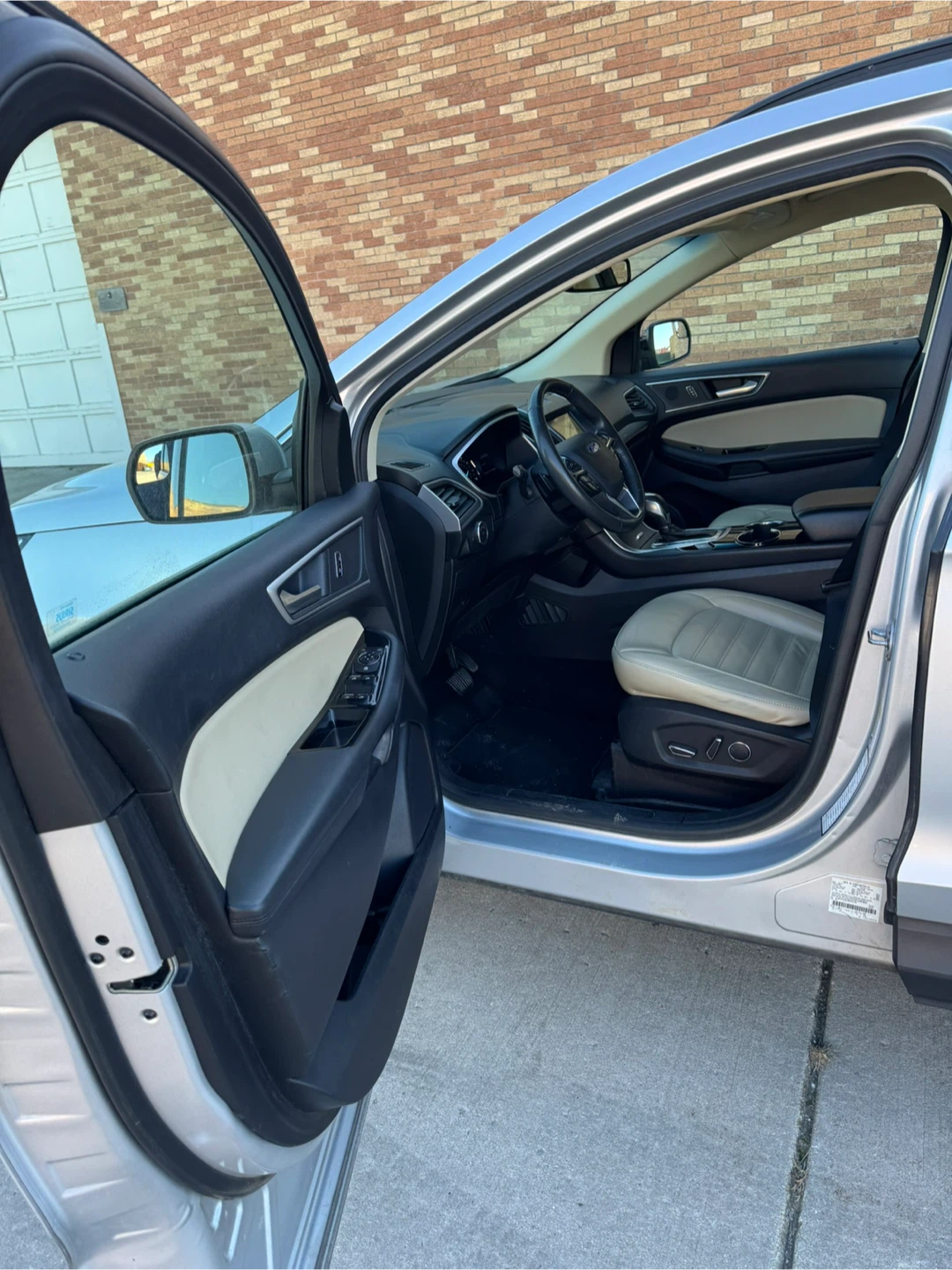 2017 Ford Edge SUV - photo 5