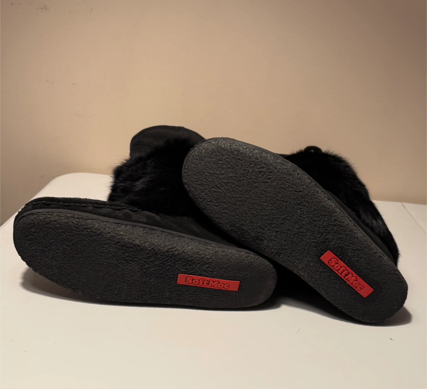 SoftMoc Black Fur Moccasin Boots - photo 3