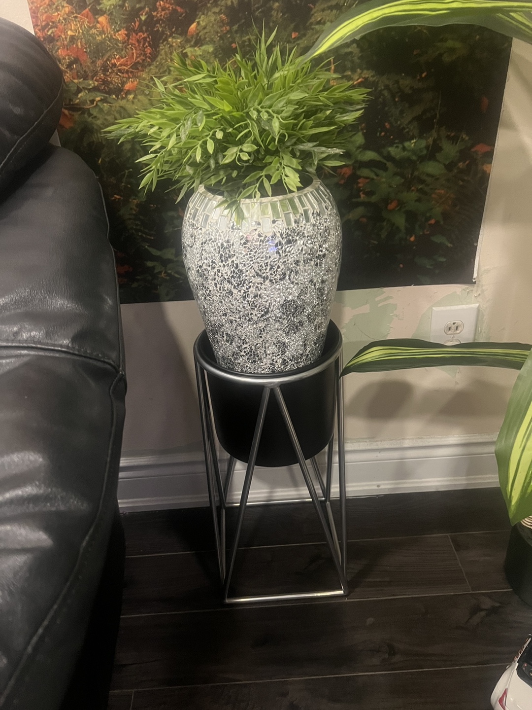 Planter stand - photo 2