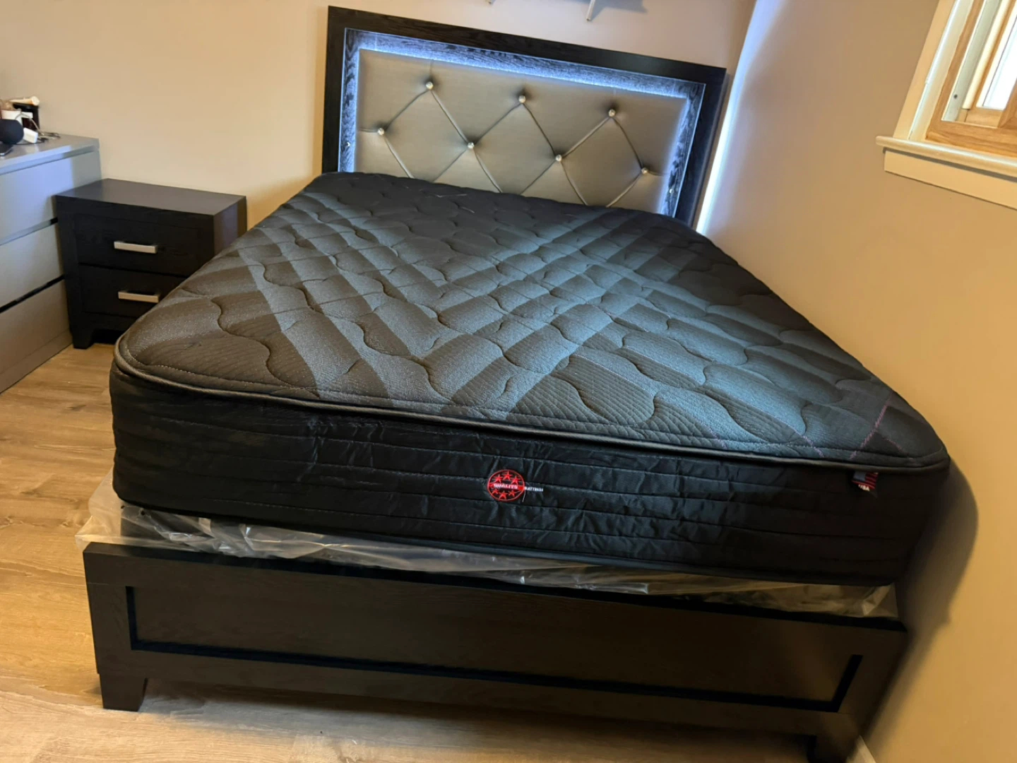 Dreamstar Bed Frame & Mattress