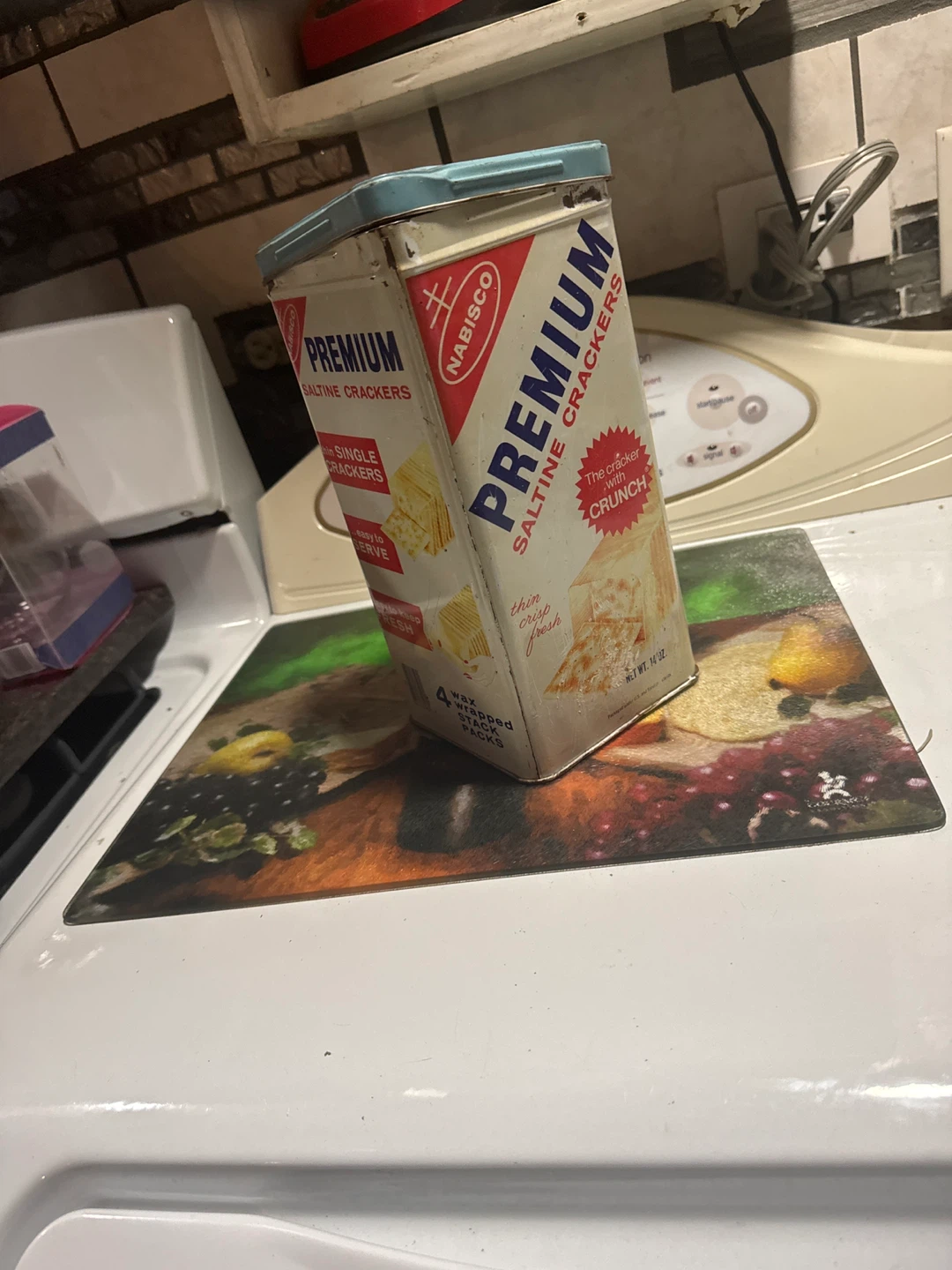 Vintage Nabisco Premium Crackers Tin - photo 3
