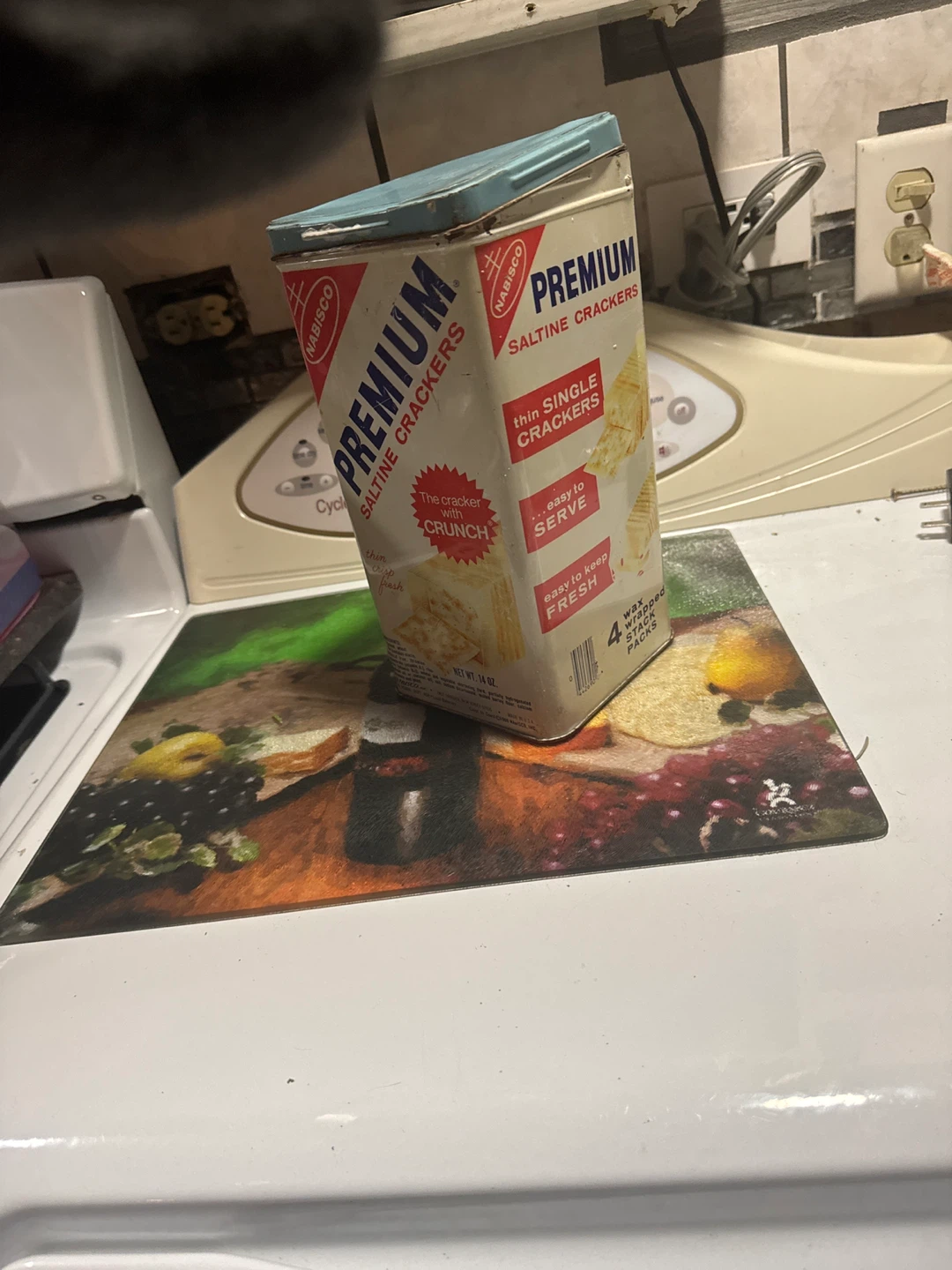 Vintage Nabisco Premium Crackers Tin - photo 2