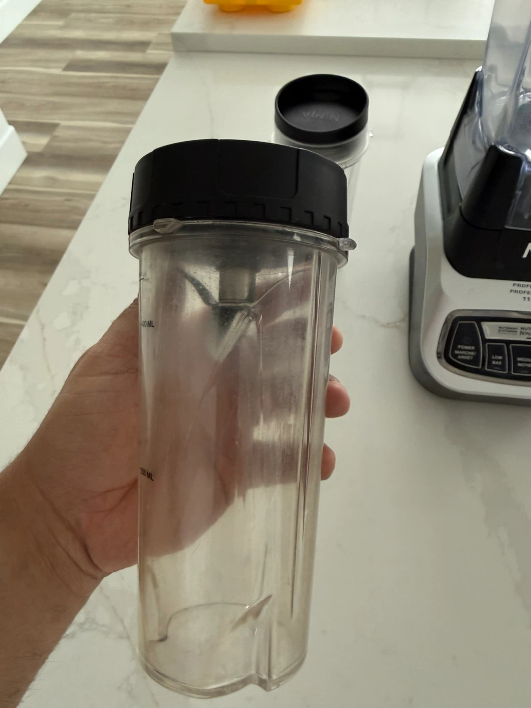 Ninja Professional 1100W Blender + Nutri Ninja Cups - photo 3