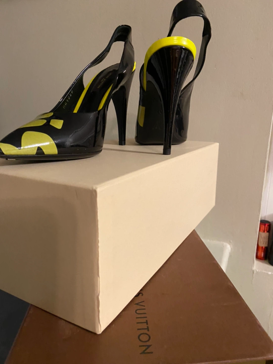Louis Vuitton Slingback Heels - Size 37 - photo 5
