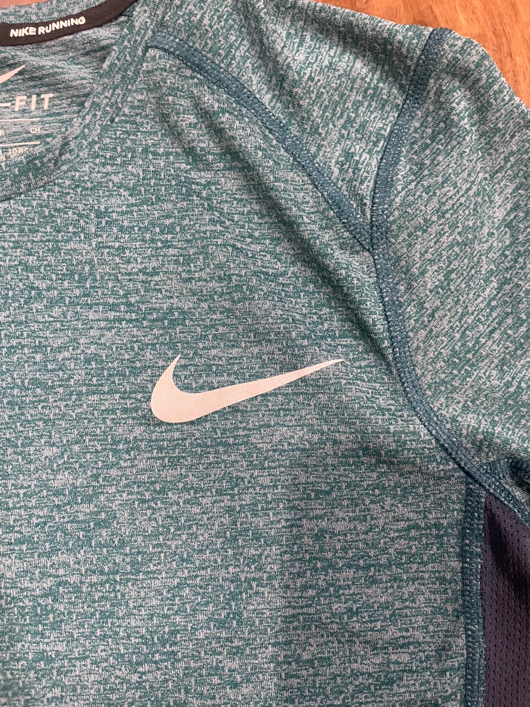 Nike Dri-FIT Running Shirt - Size Small - photo 4