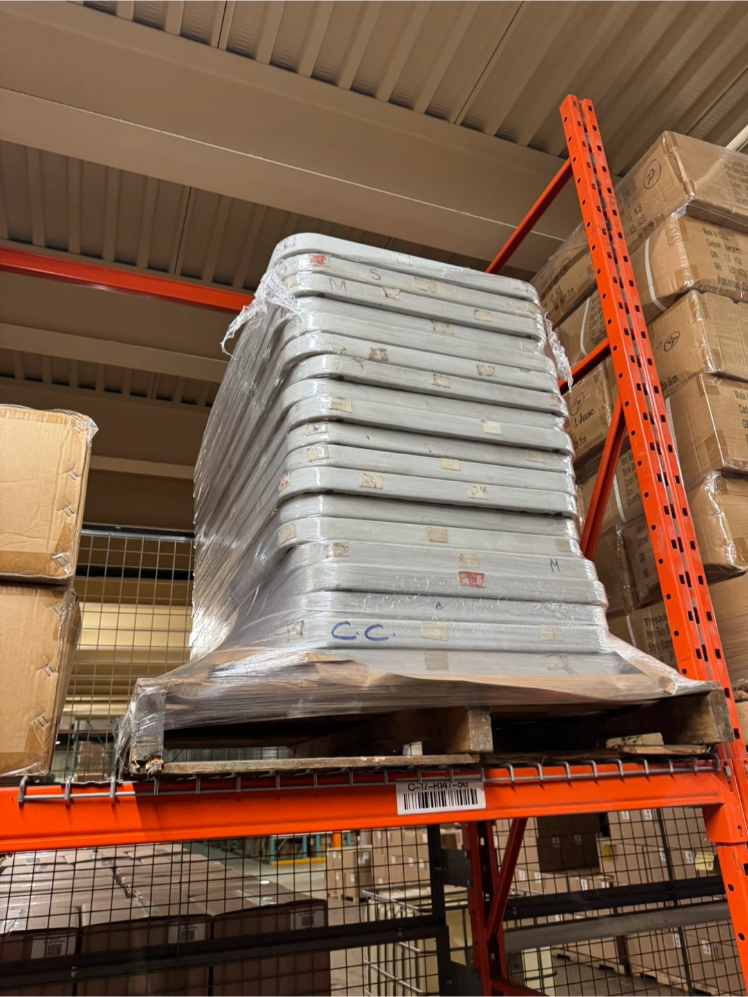 Grey Table Tops - Pallet of 20 - photo 2