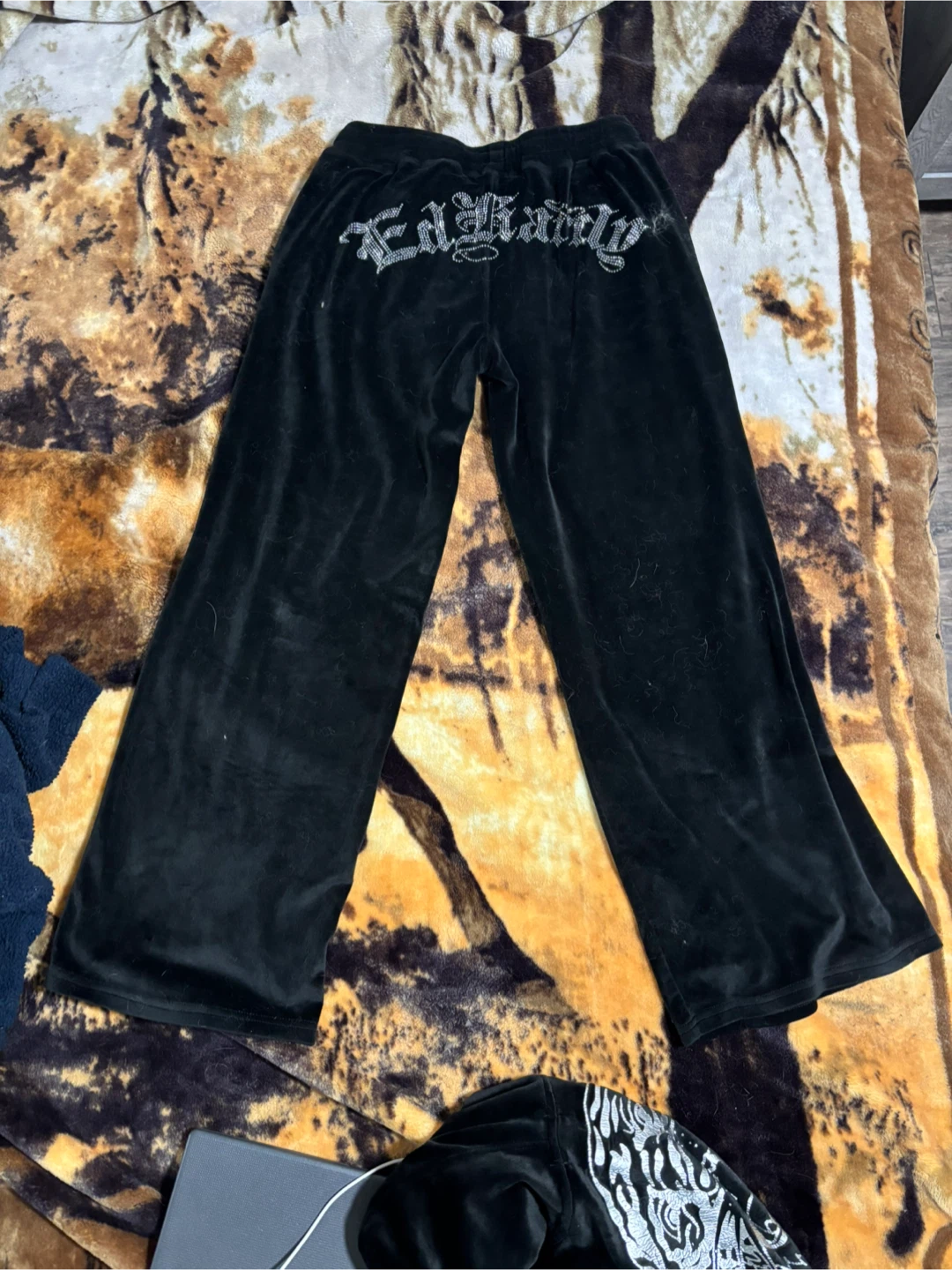 Ed Hardy Black Velour Tracksuit - photo 2