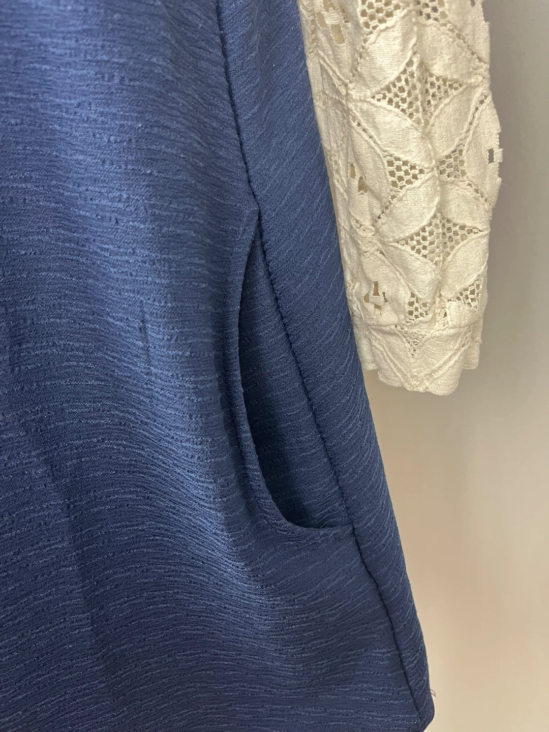 J.Run Navy Blue Tunic with Lace Sleeves Size S/M - photo 3