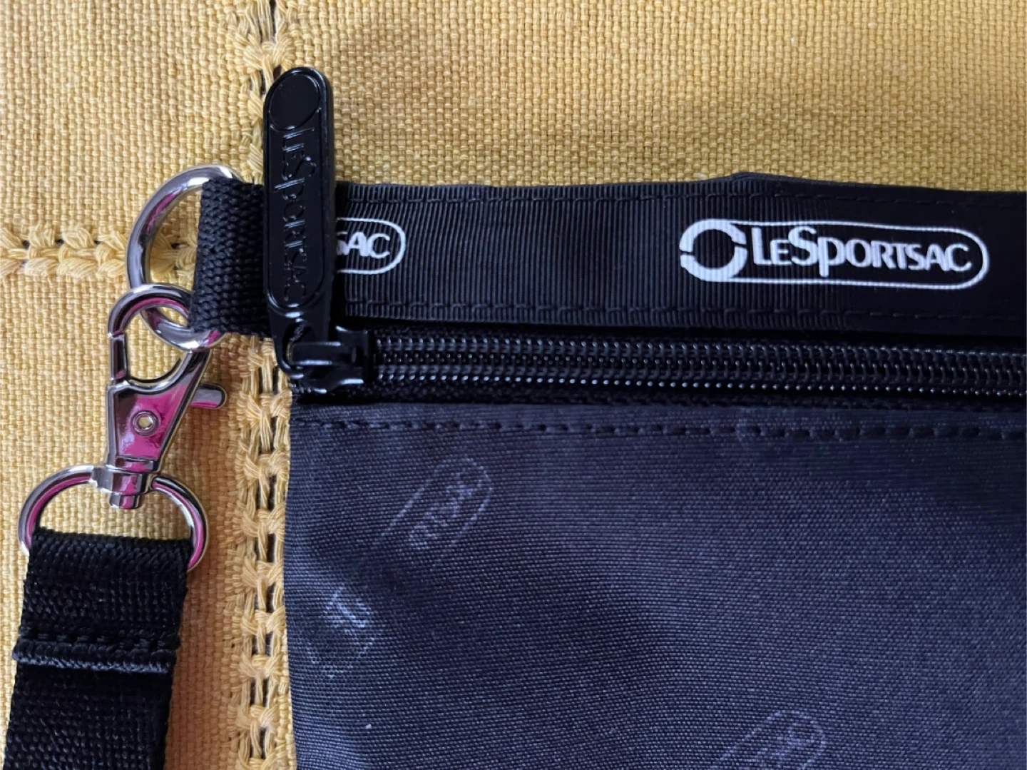LeSportsac Black Wristlet - photo 2