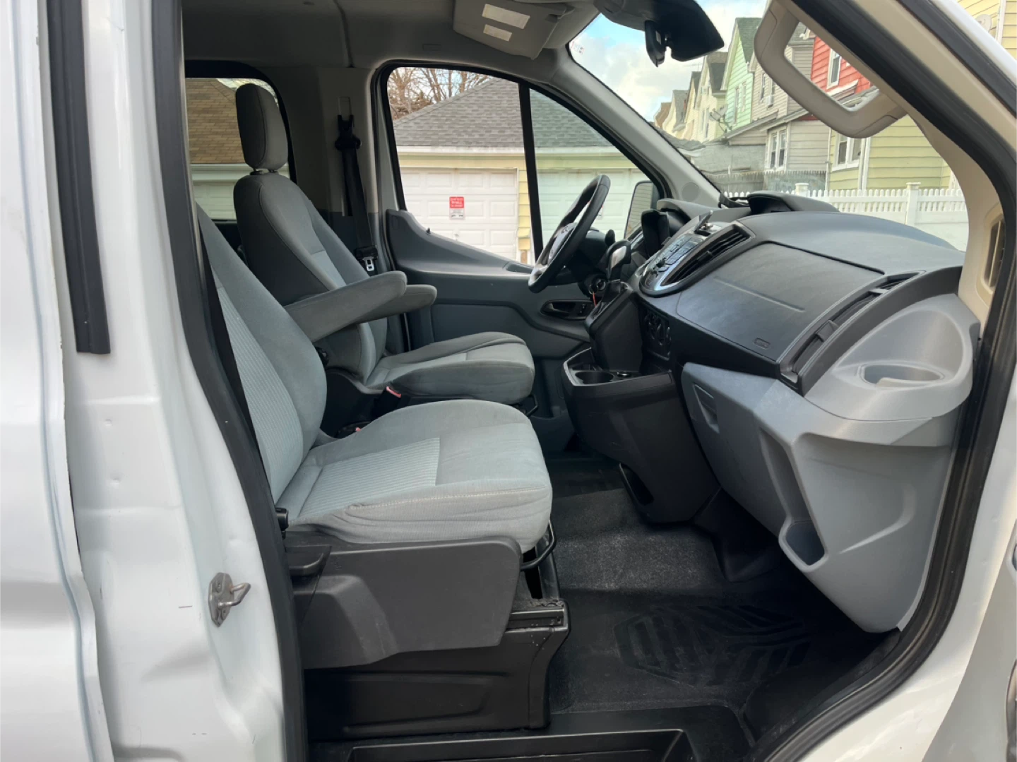 2015 FORD TRANSIT 350 XLT  LWB Low Roof 15 Passenger - photo 4