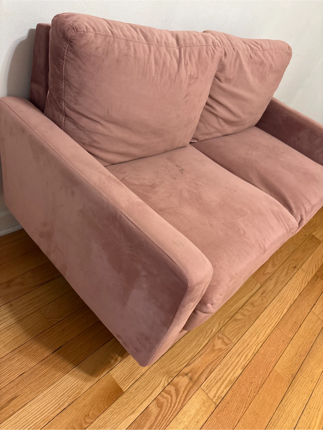 Pink couch good condition. Garage pick up - photo 2