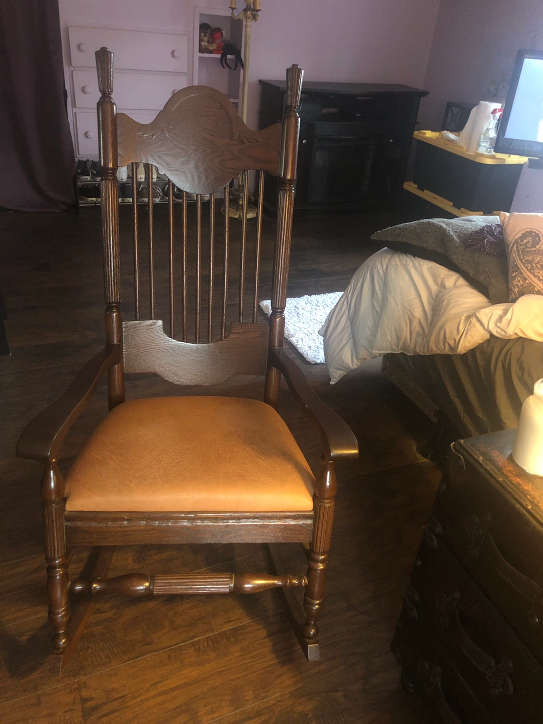 Vintage Wooden Rocking Chair - photo 4