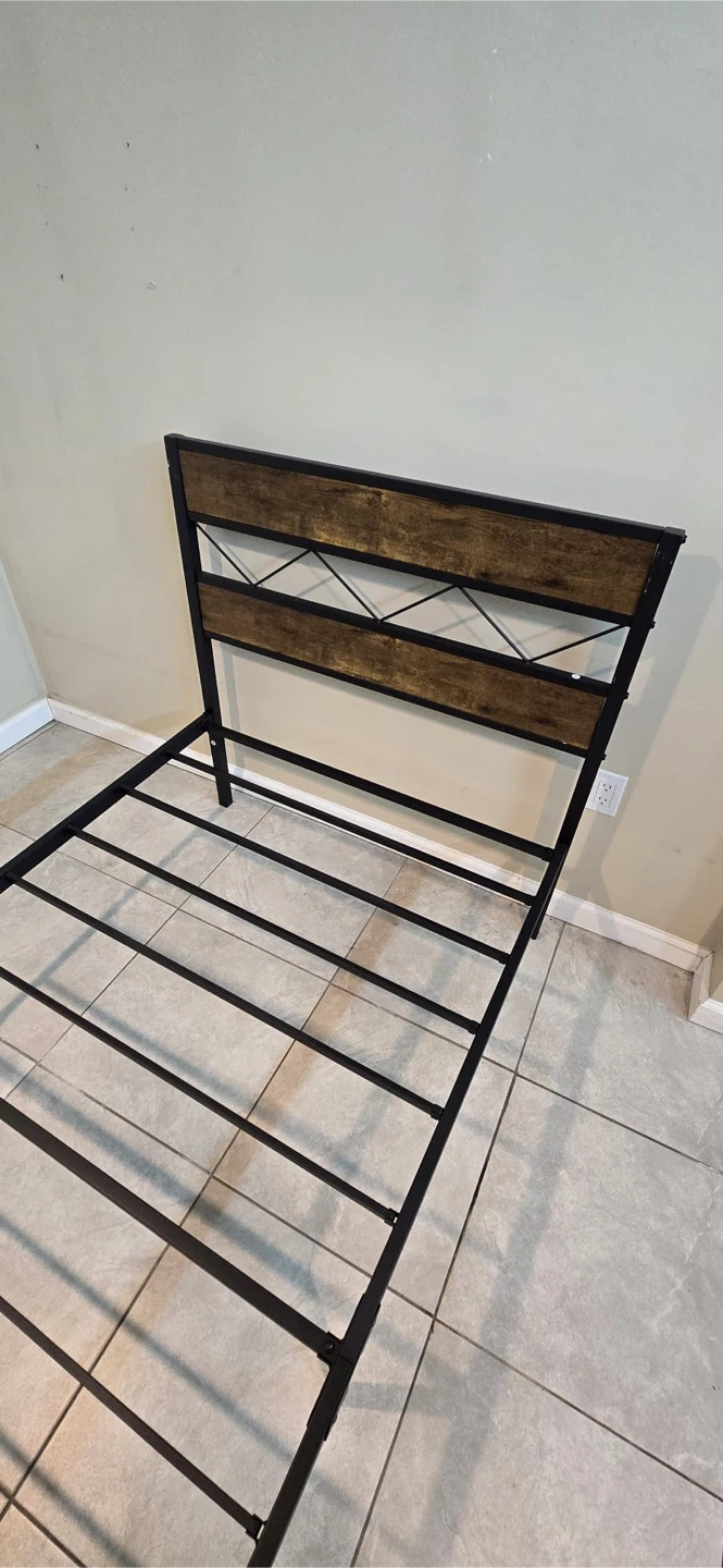 Twin Size Bed Frame with Headboard - photo 4