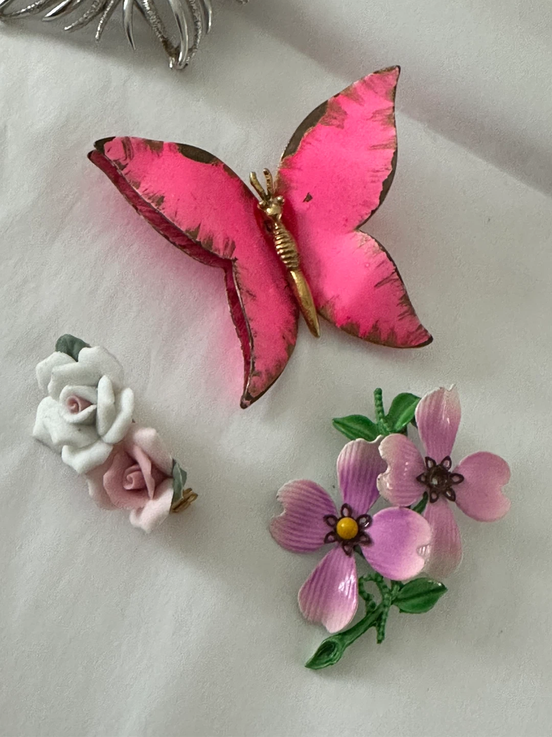Vintage Flower Brooches - Lot of 5 - photo 3