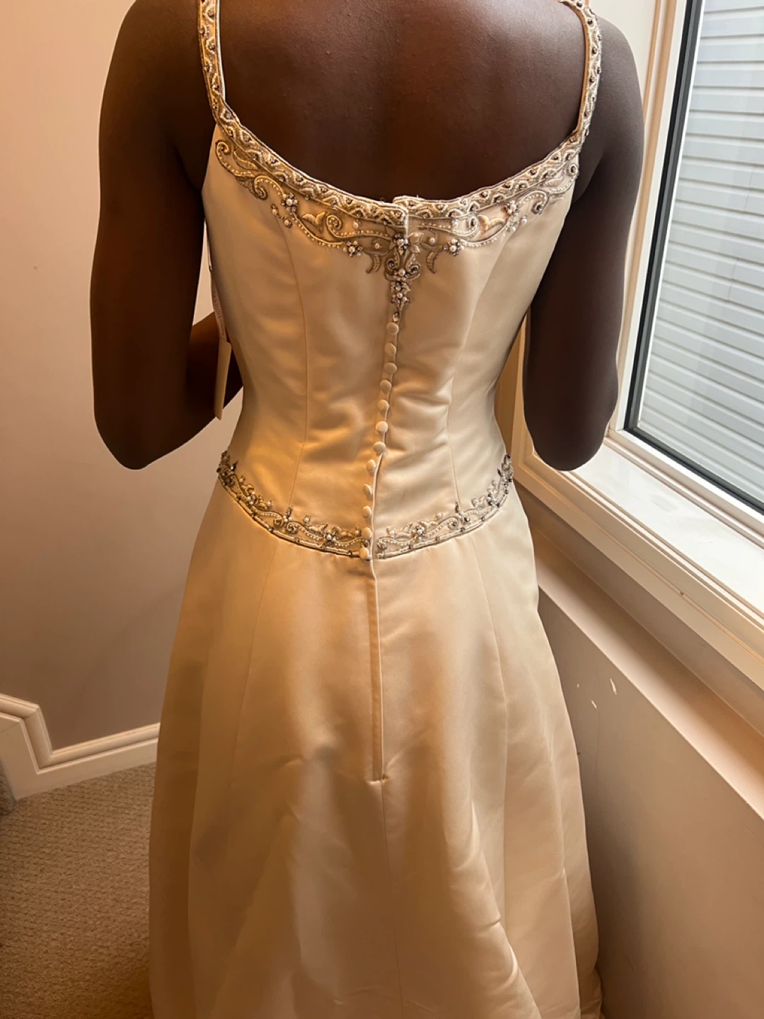 Wedding Dress - Ivory - photo 3